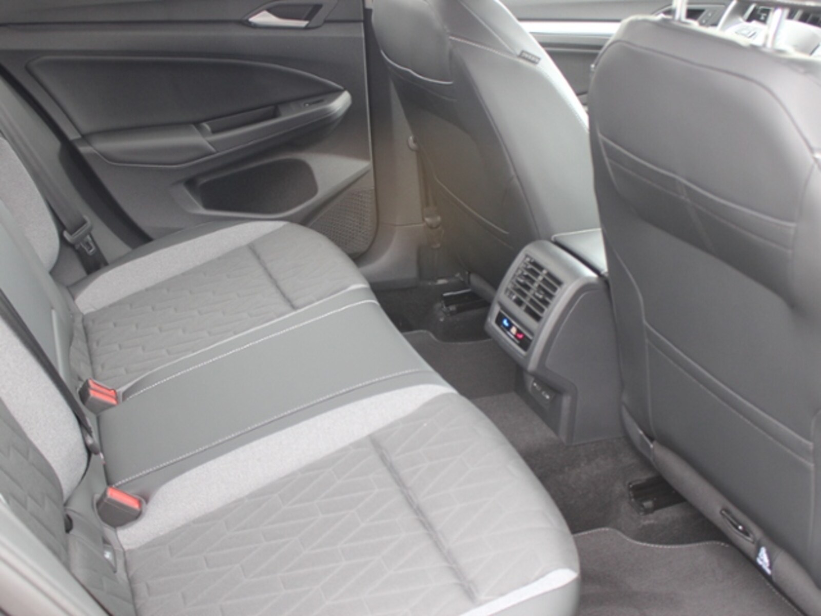 Volkswagen Golf – Bild 10