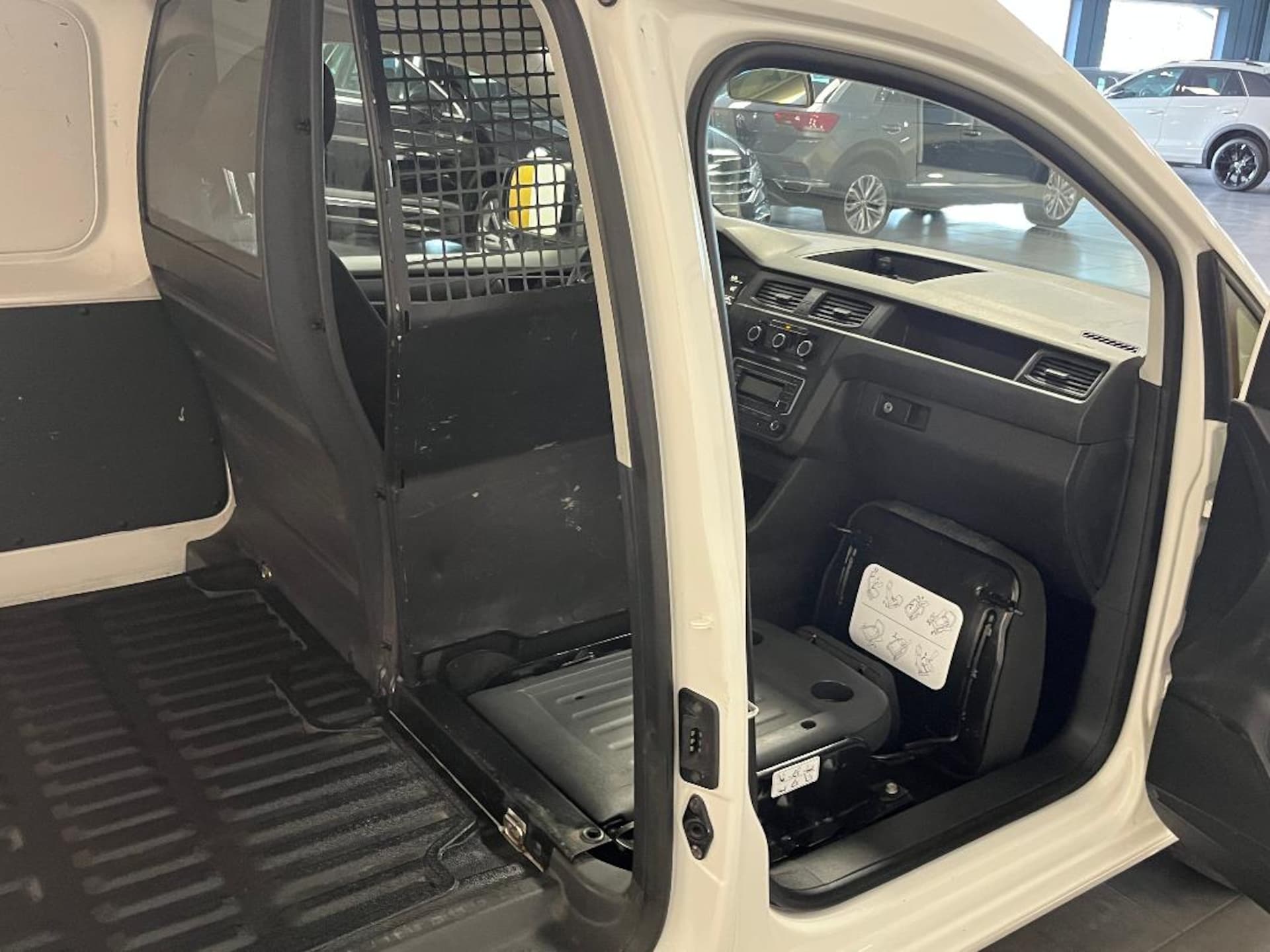 Volkswagen Caddy Maxi Kasten Basis-Modell