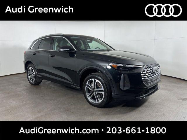 2025 Audi Q5 40 Premium's photo