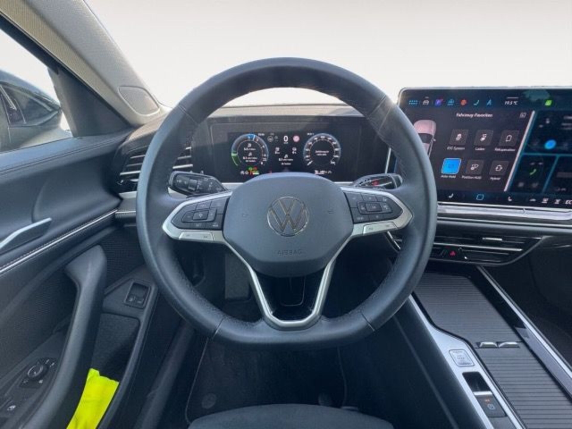 Volkswagen Golf Variant R