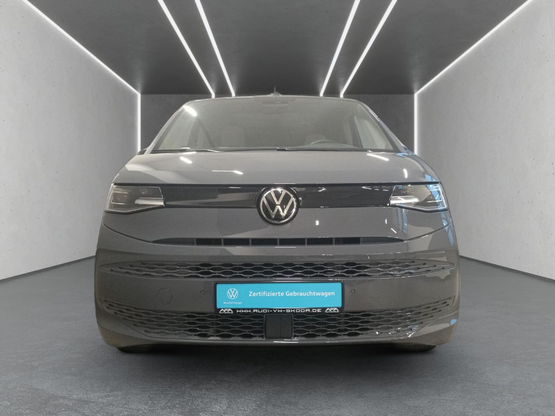 Volkswagen Multivan Basis-Modell