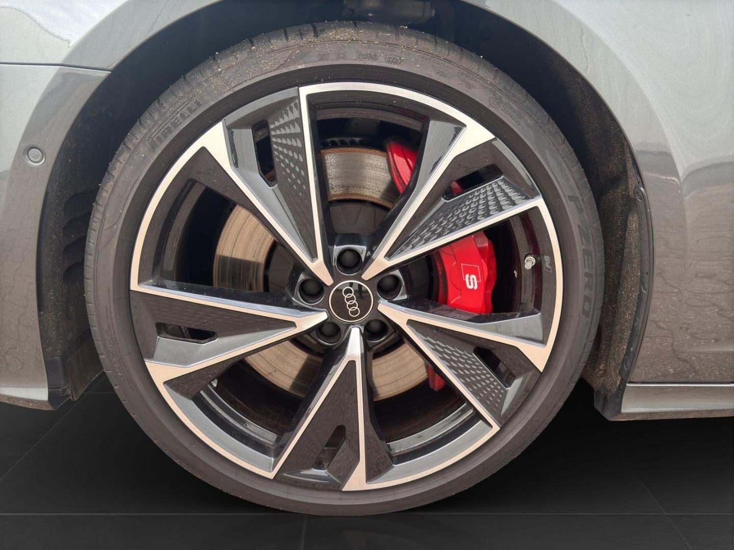 Bild über Audi S6 Avant TDI quattro tiptronic - für weitere Informationen kontaktieren Sie den Audi Partner