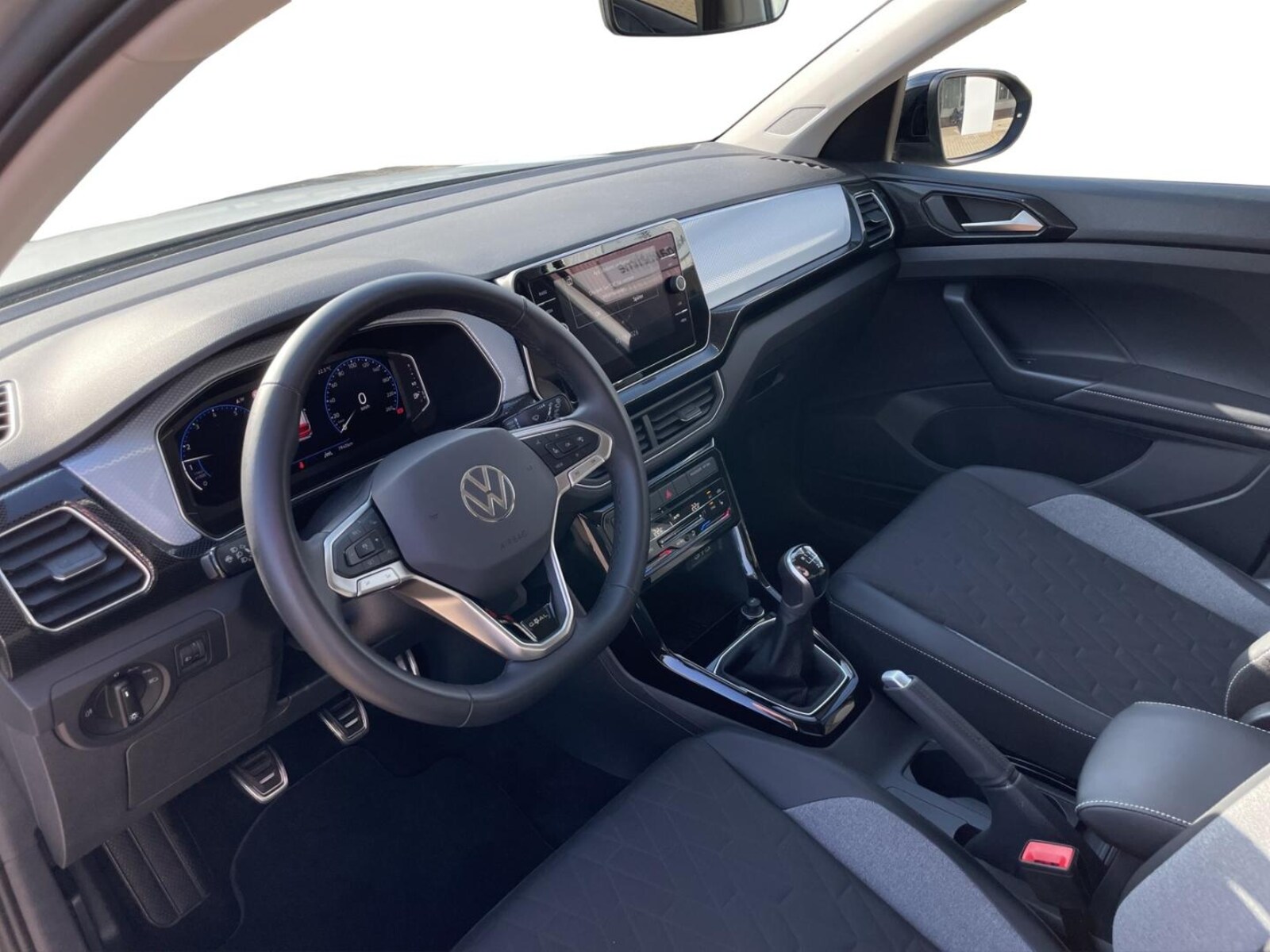 Volkswagen T-Cross – Bild 9