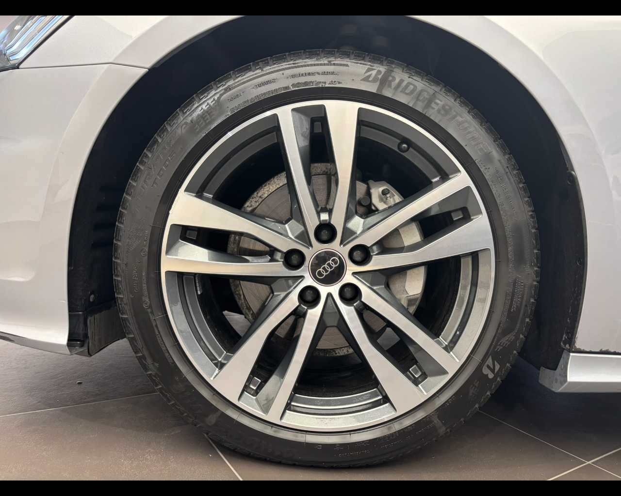 Image about Audi A6 Avant S line edition 40 TDI quattro 150 kW (204 CV) S tronic
