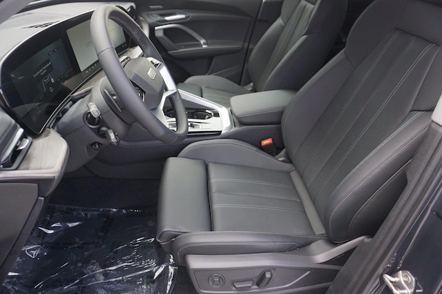 2026 Audi Q5 Premium Plus - Photo 8
