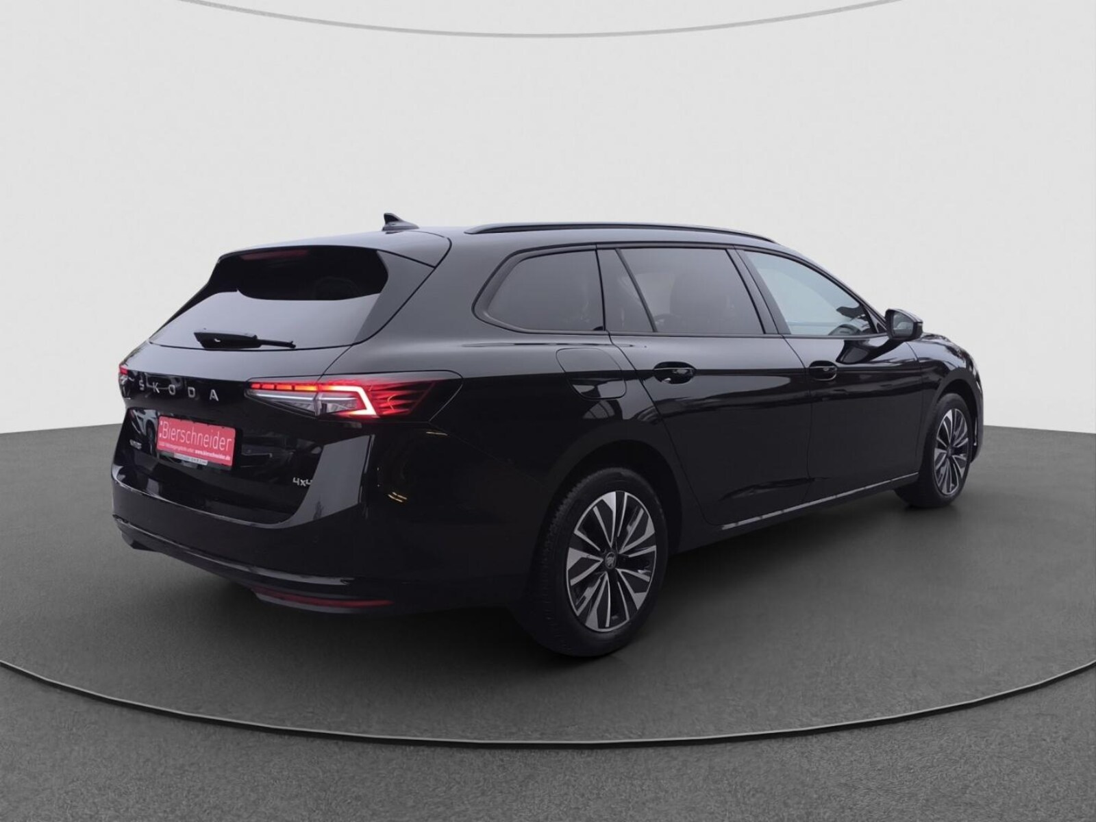 Škoda Superb Combi – Bild 9