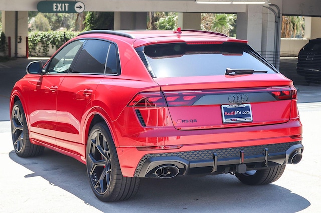 2026 Audi RS Q8 SUV performance