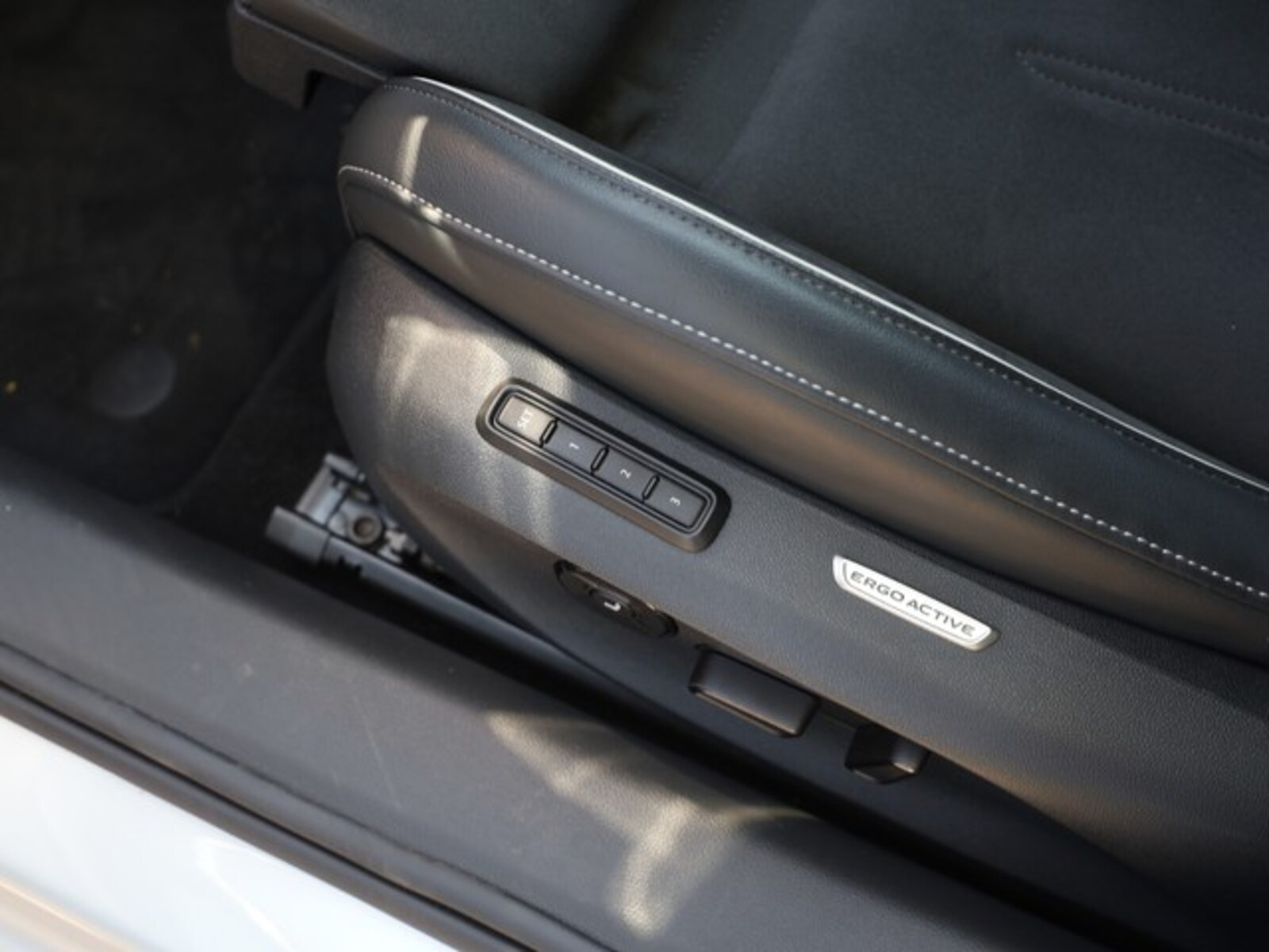 Volkswagen Passat – Bild 14