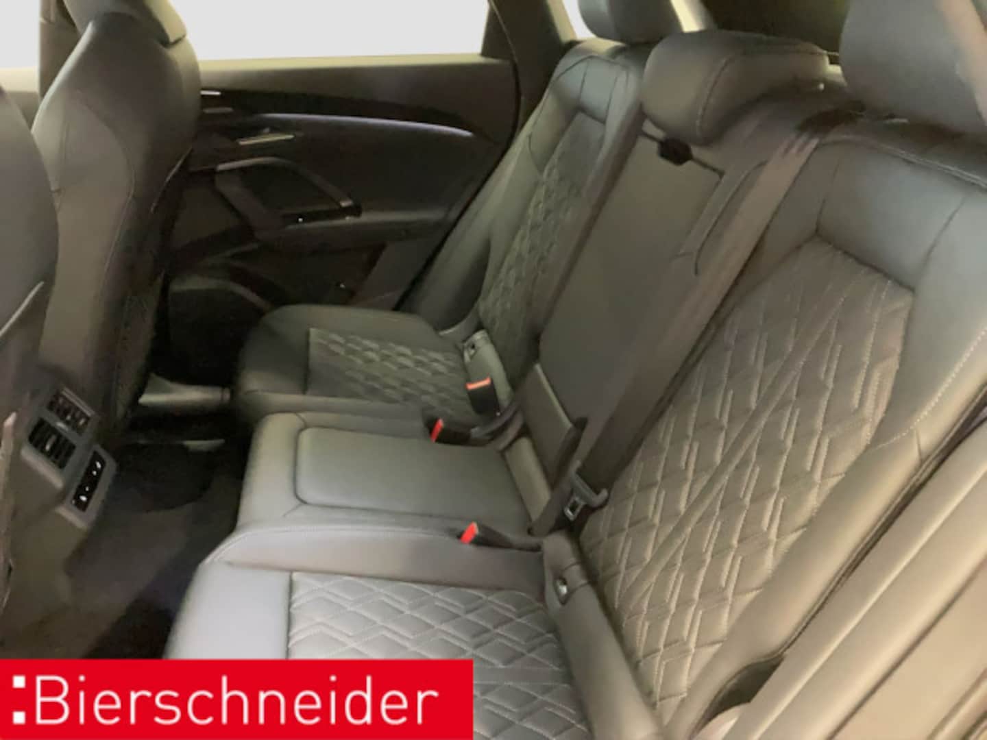 Bild über Audi SQ5 SUV TFSI 270 kW S tronic - für weitere Informationen kontaktieren Sie den Audi Partner