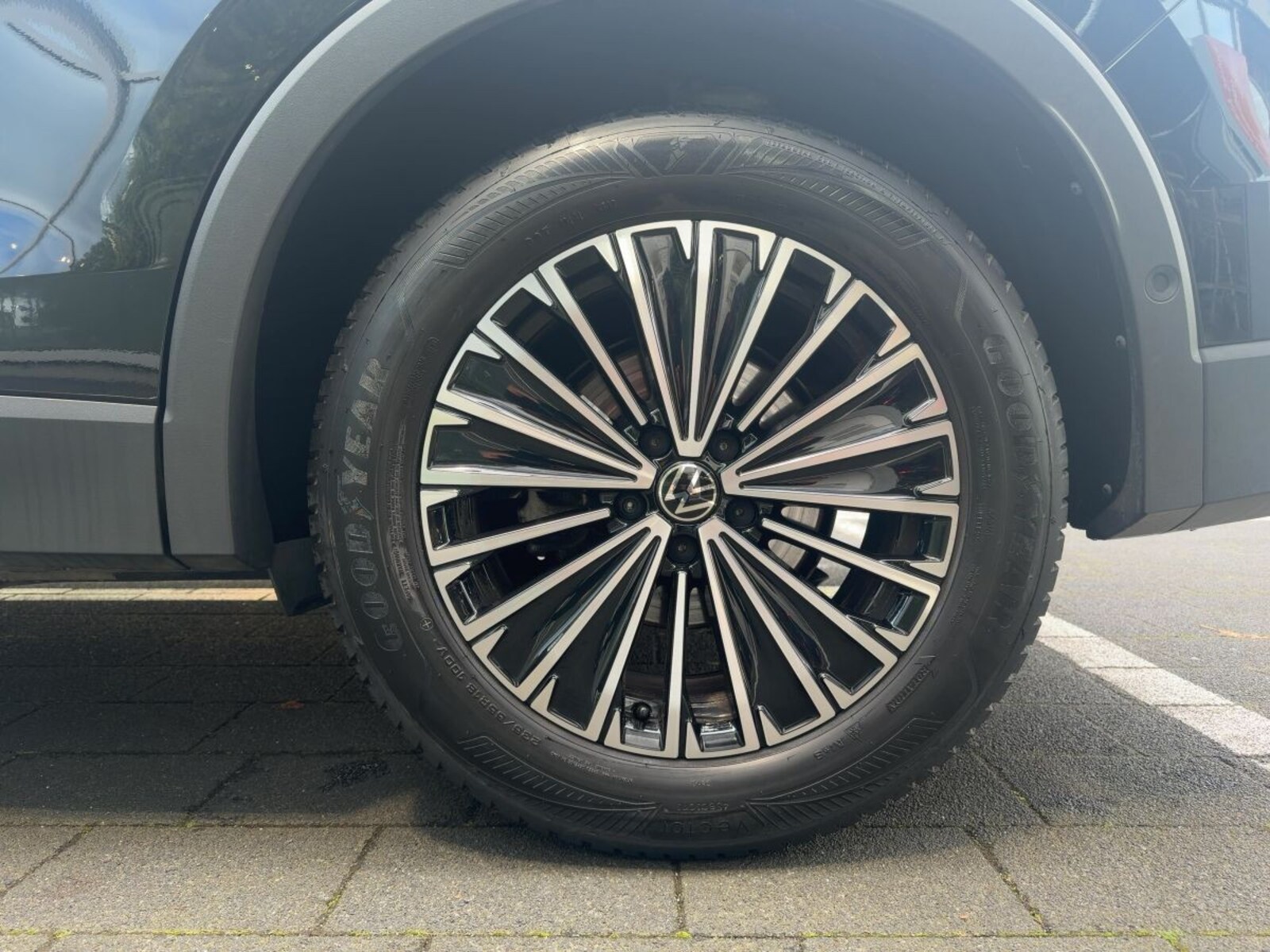 Volkswagen Tiguan – Bild 14