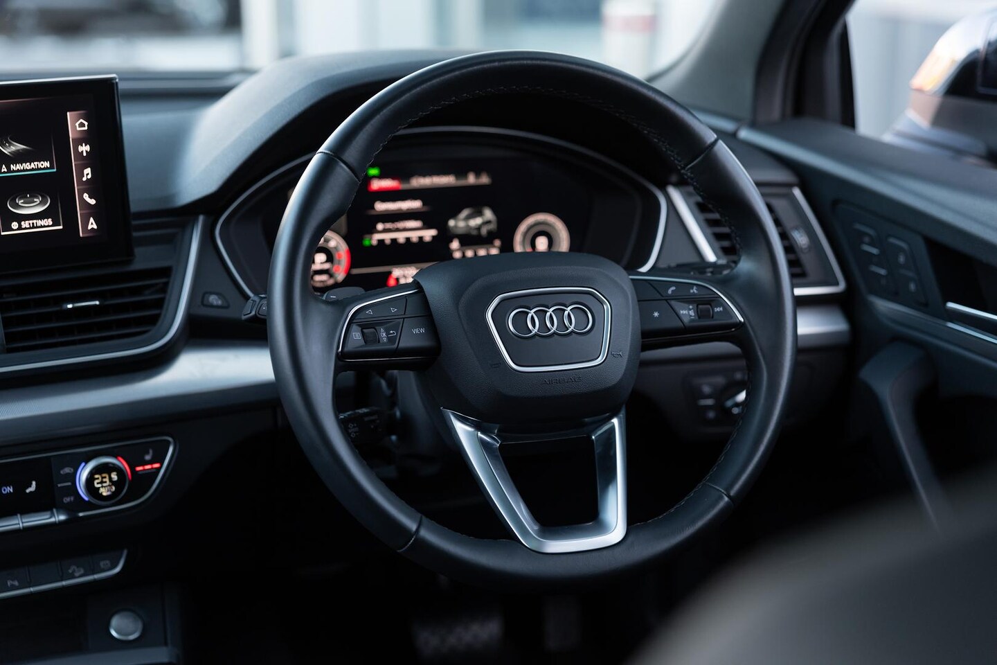 Image about Audi Q5 Sport 40 TDI quattro S tronic