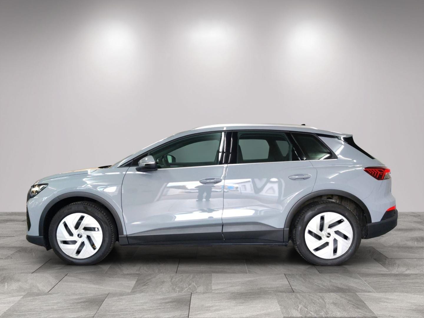 Bild über Audi Q4 e-tron 40 e-tron - für weitere Informationen kontaktieren Sie den Audi Partner