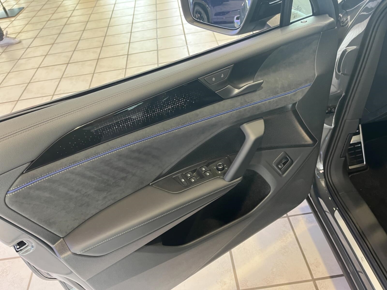 Volkswagen Tiguan – Bild 12