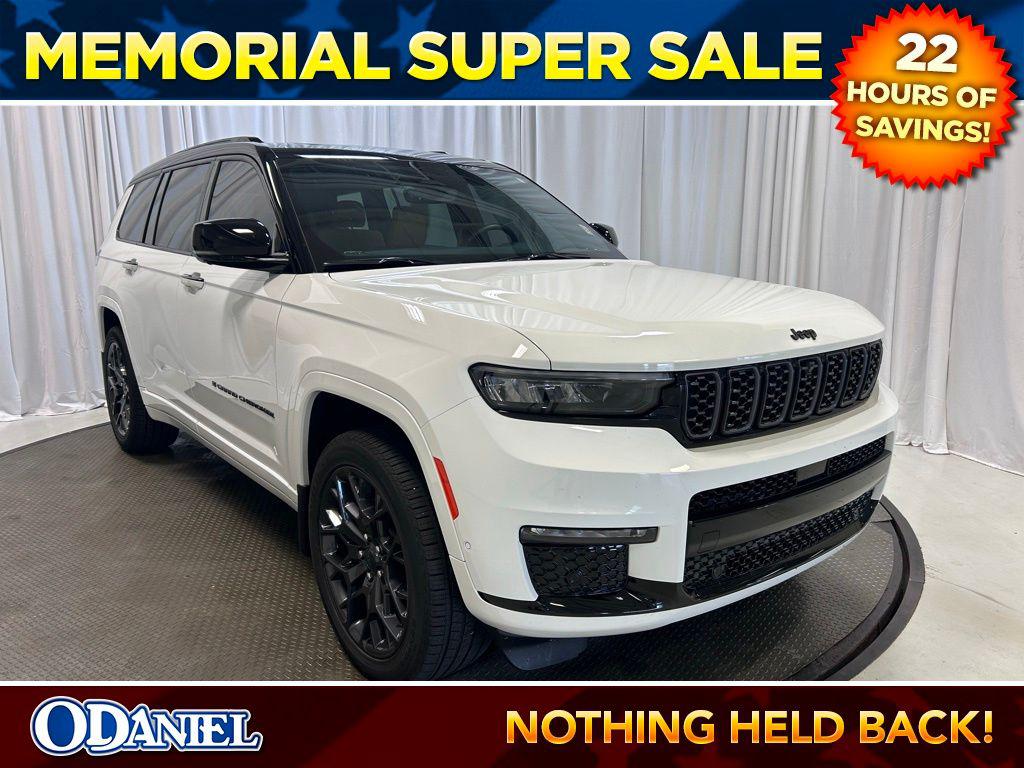 2024 Jeep Grand Cherokee L Summit Reserve 4x4's photo