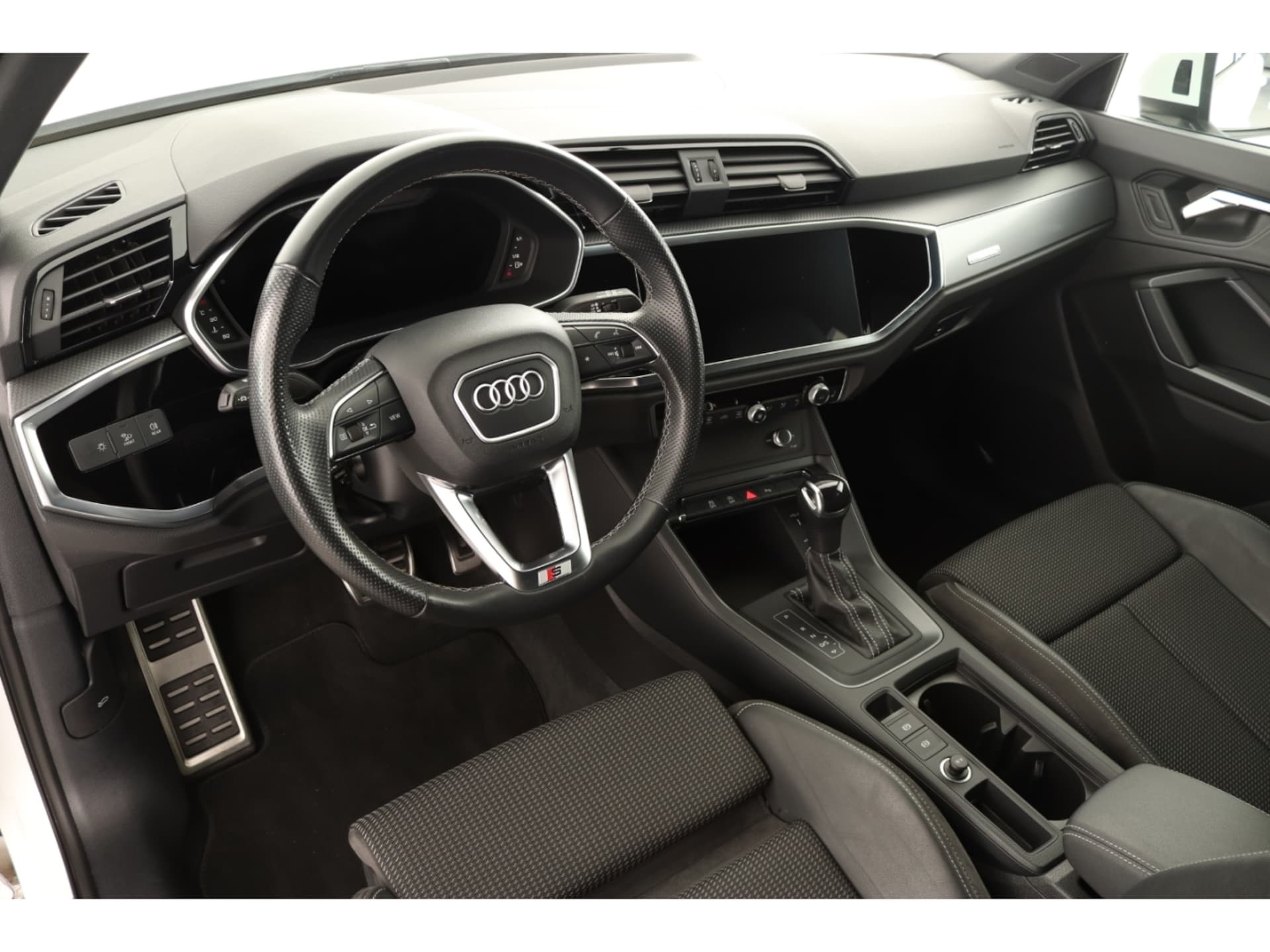 Audi Q3 SUV S line
