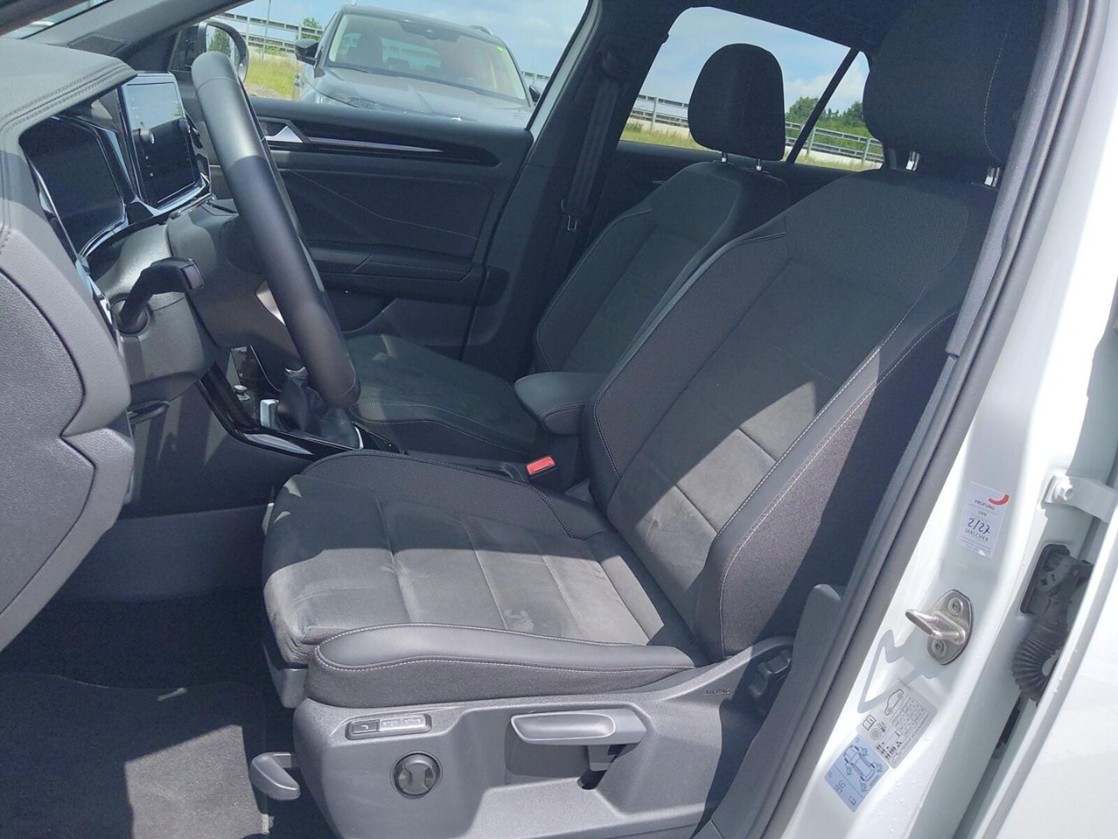 Volkswagen T-Roc – Bild 12