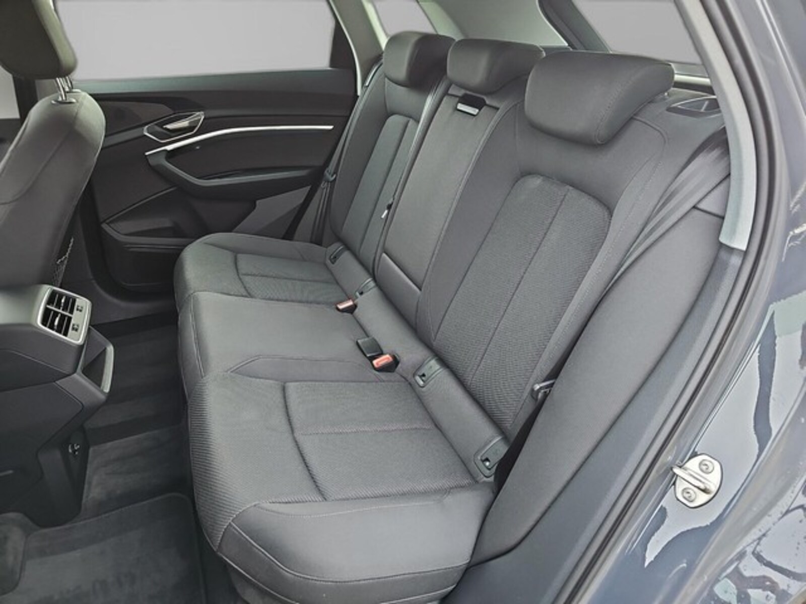 Audi Q8 e-tron – Bild 15