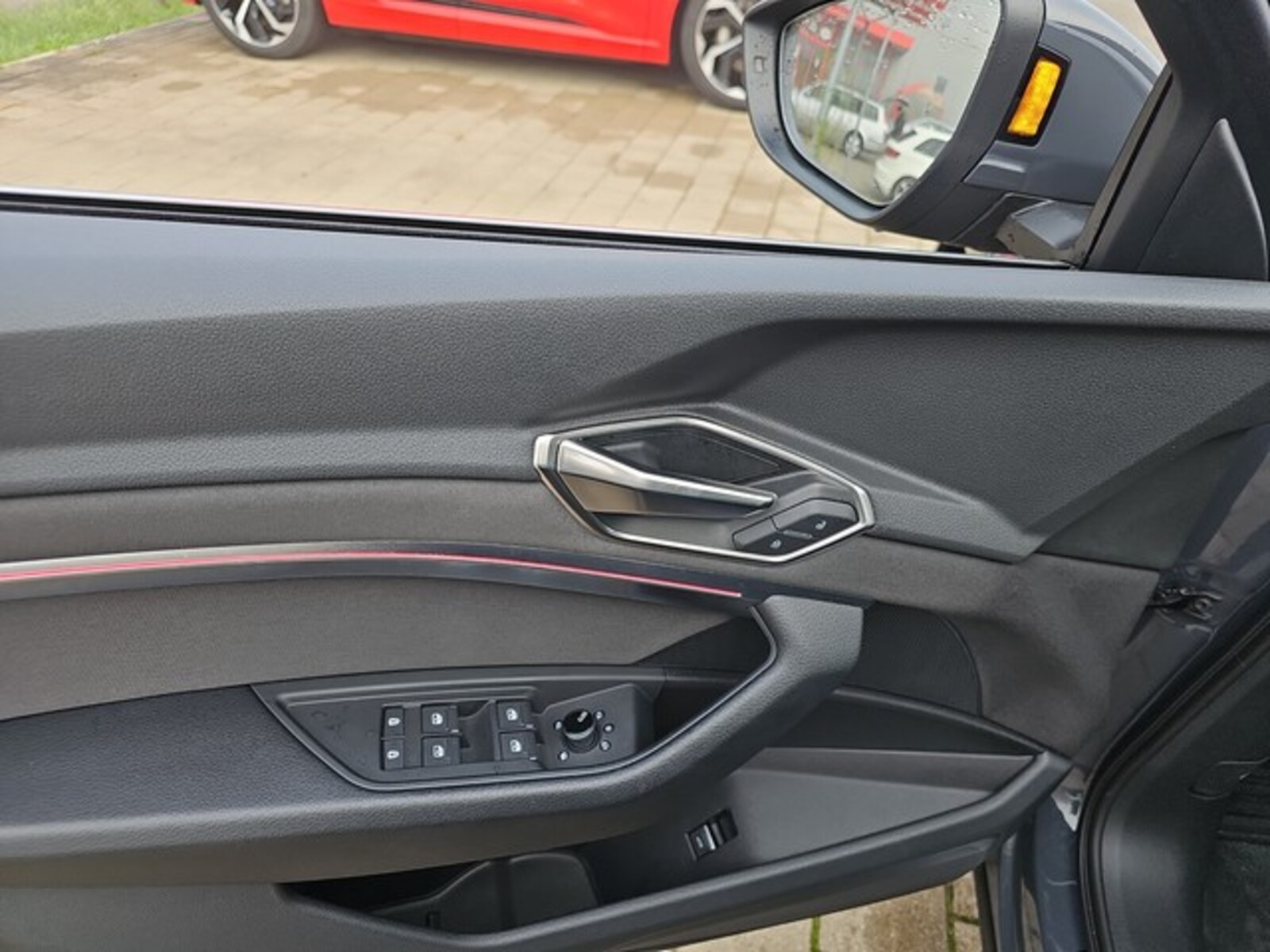 Audi Q8 e-tron – Bild 17