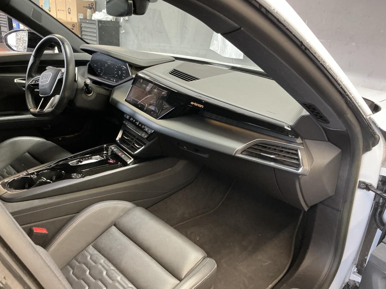 Image about Audi e-tron GT e-tron quattro