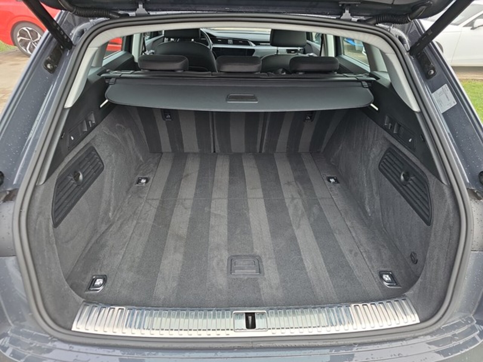 Audi Q8 e-tron – Bild 18