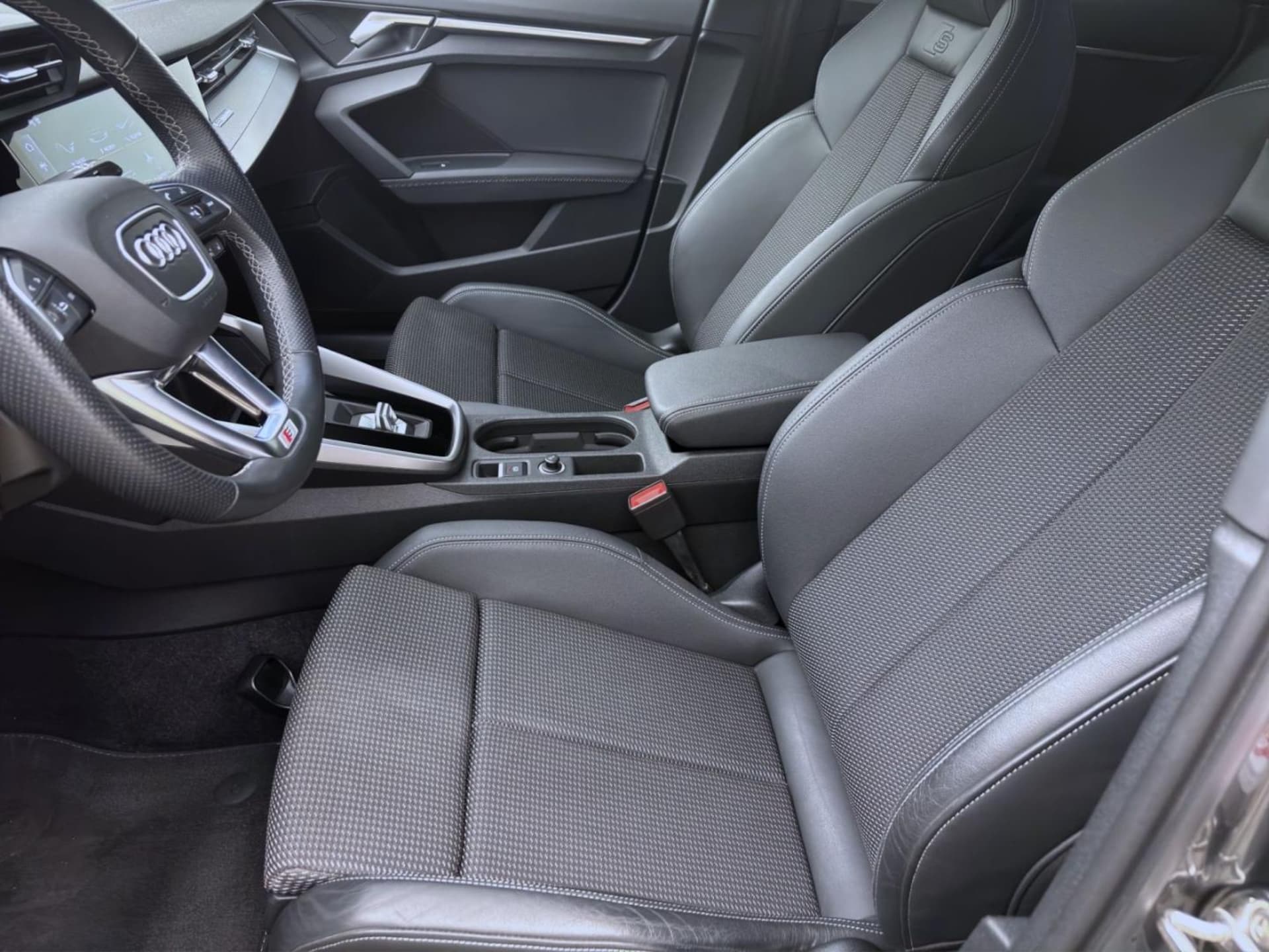 Audi A3 Sportback TFSI e S line