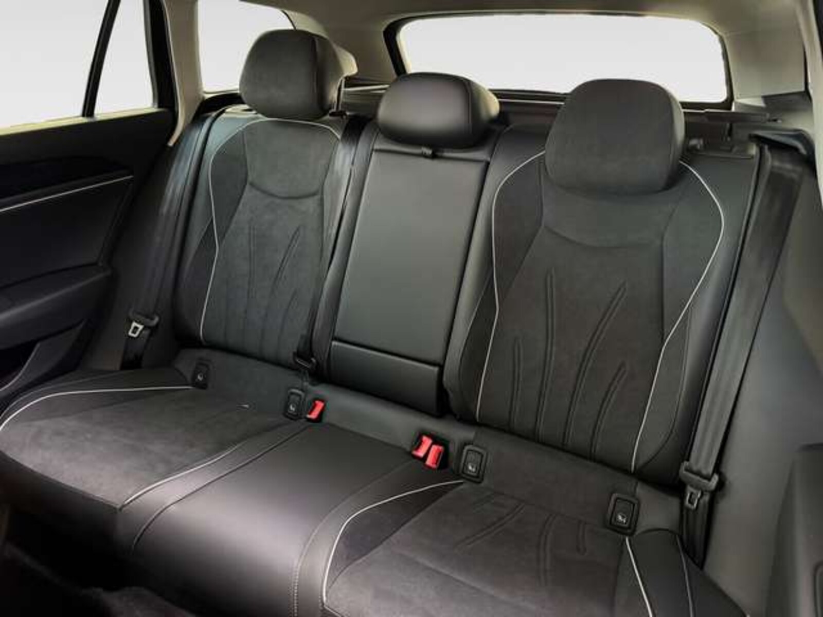 Volkswagen Passat – Bild 9