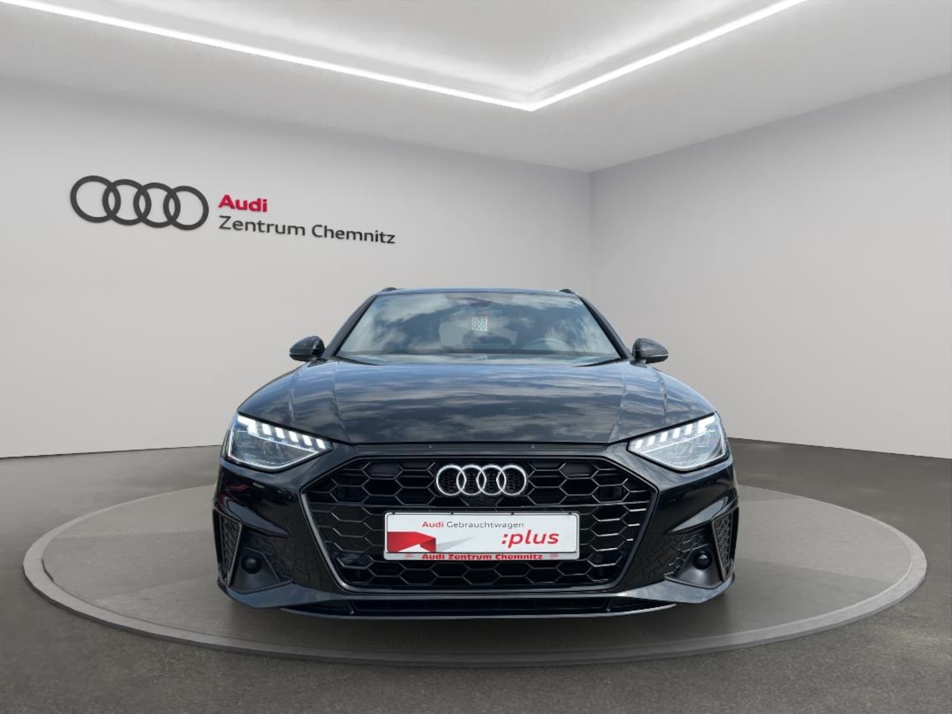 Audi A4 Avant S line