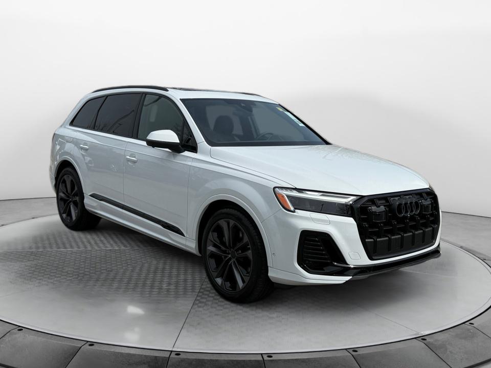 2026 Audi Q7 55 Premium Plus quattro Tiptronic's photo