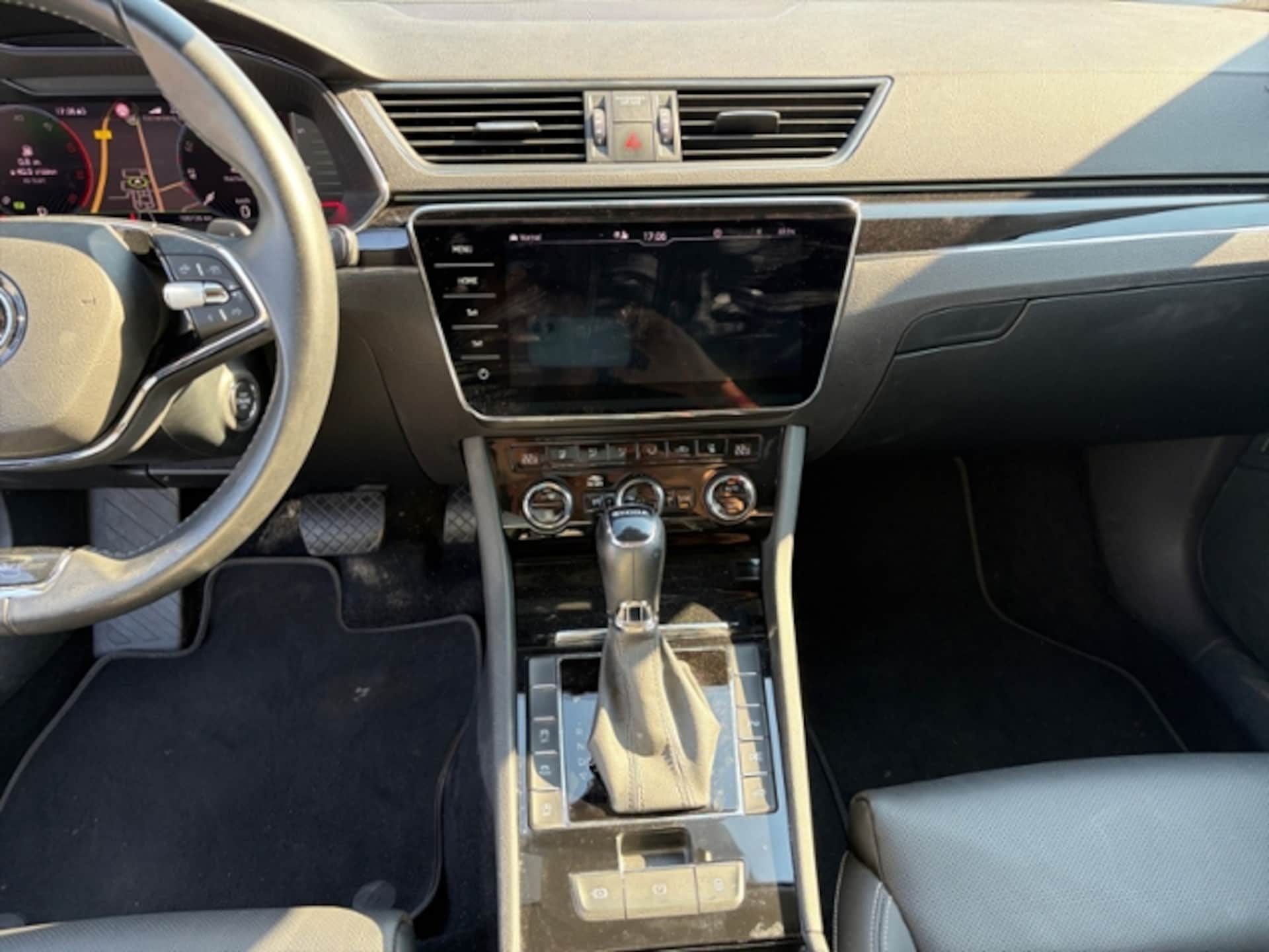 Skoda Superb Combi Laurin & Klement