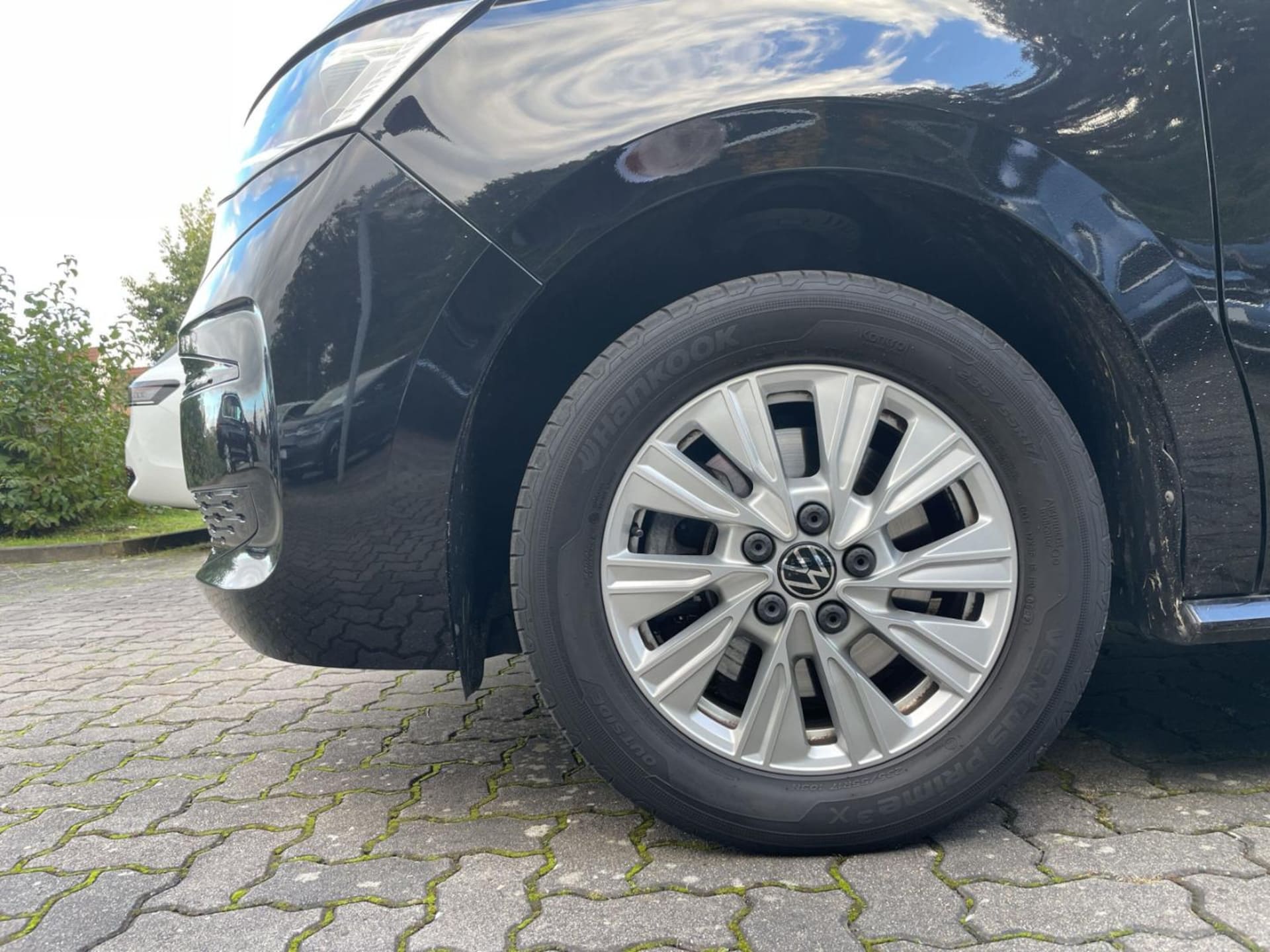 Volkswagen Multivan Langversion Basis-Modell