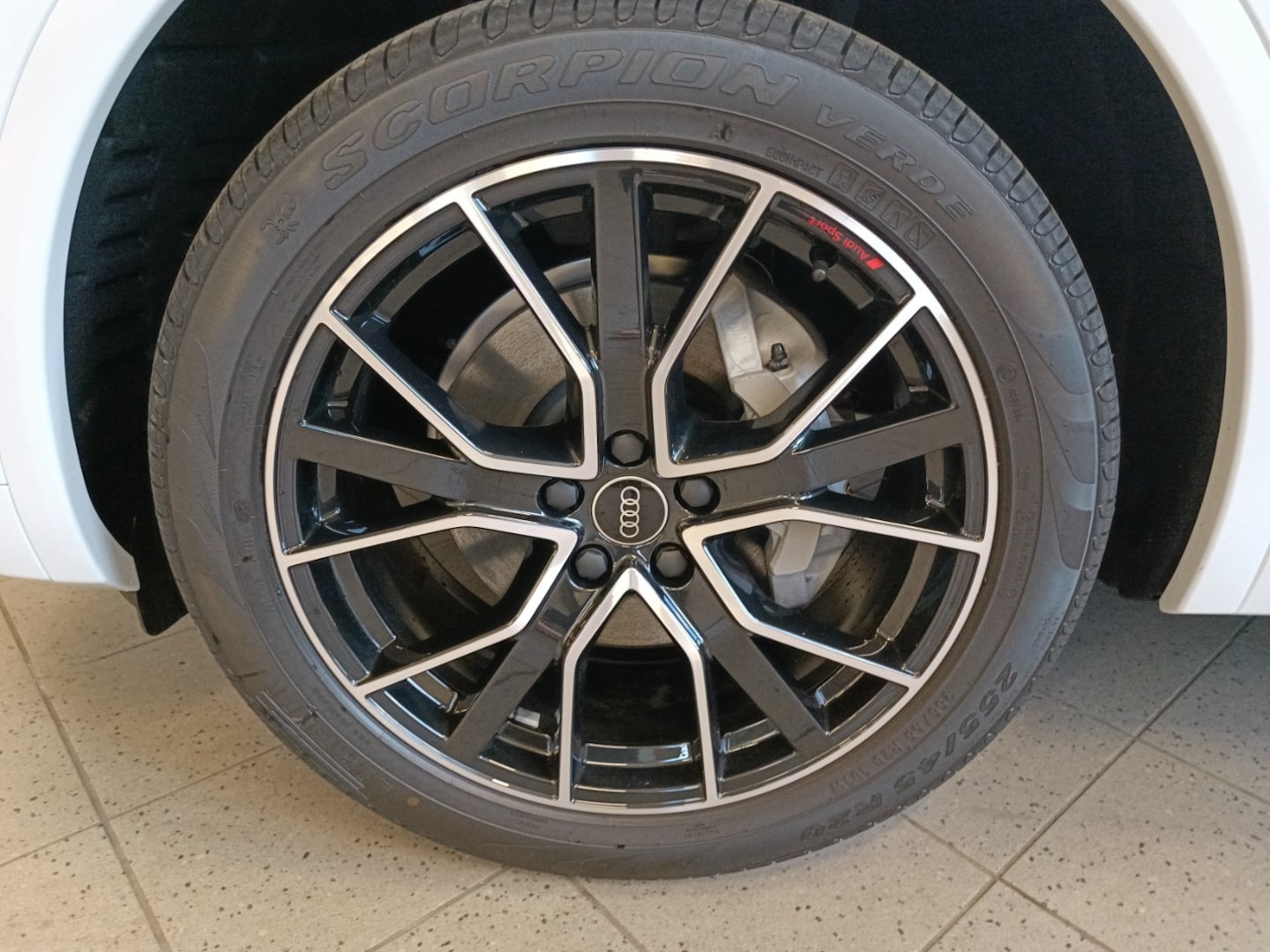 Bild über Audi Q5 Sportback 35 TDI S tronic - für weitere Informationen kontaktieren Sie den Audi Partner