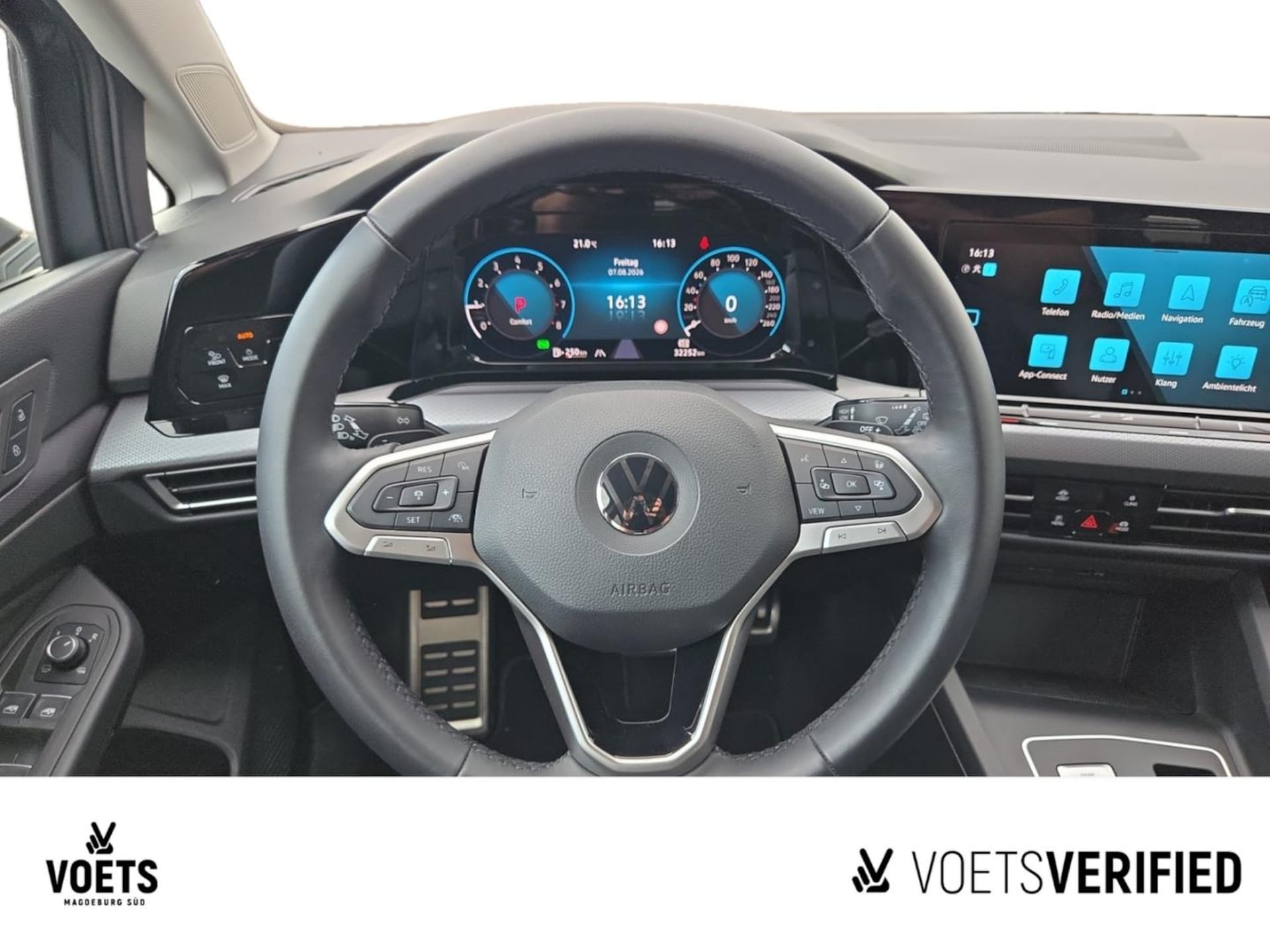 Volkswagen Golf Active
