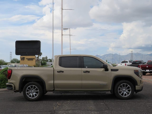 2023 GMC Sierra