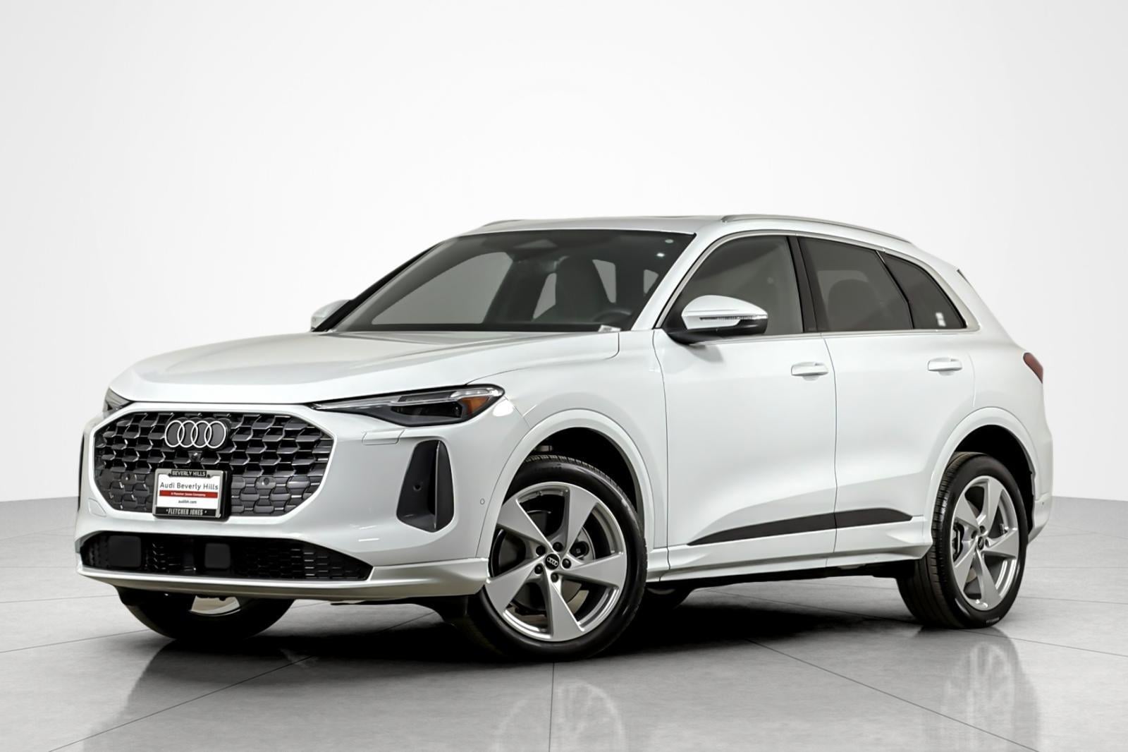 2025 Audi Q5 40 Premium Plus's photo