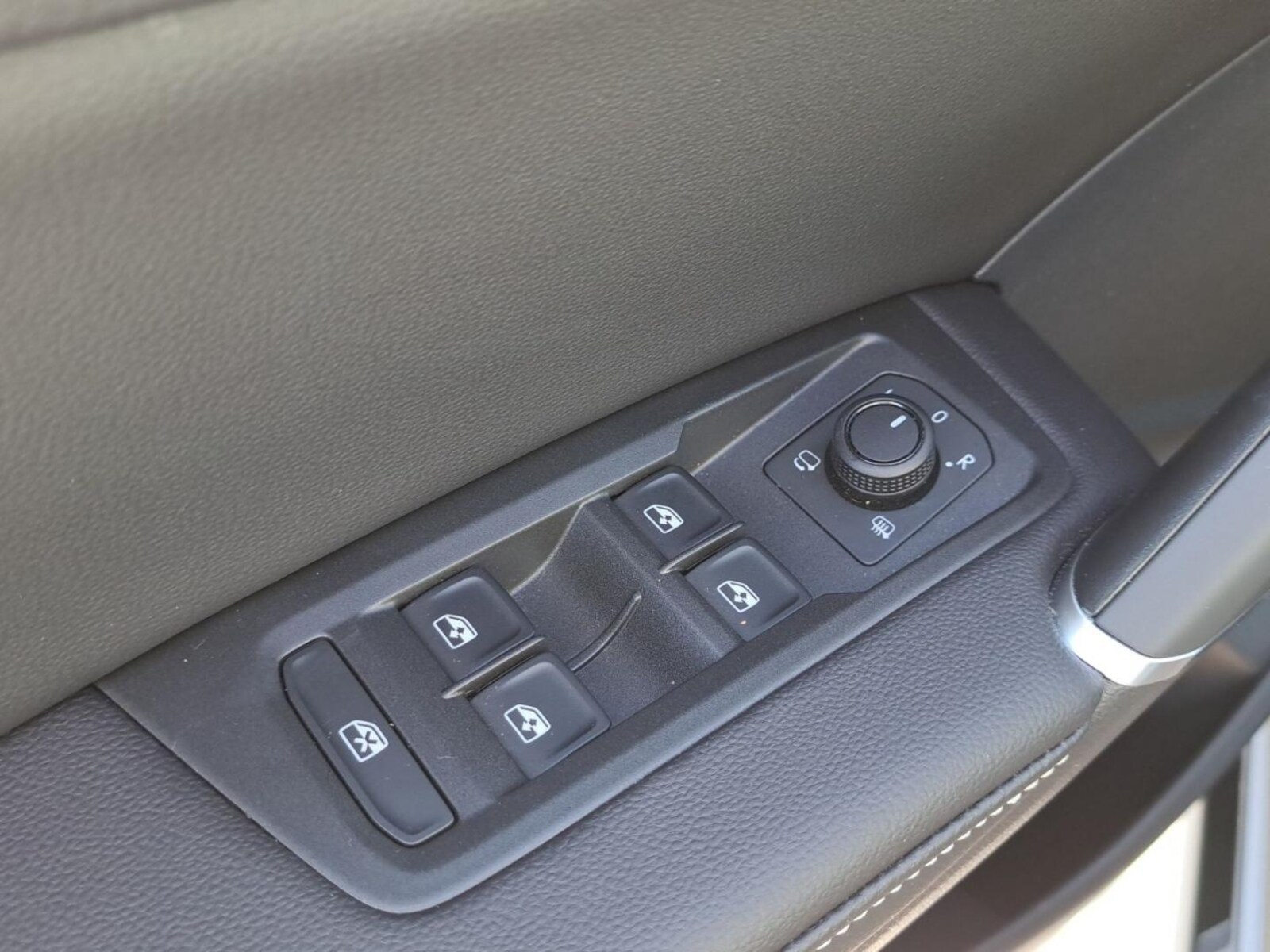Volkswagen Touran – Bild 15