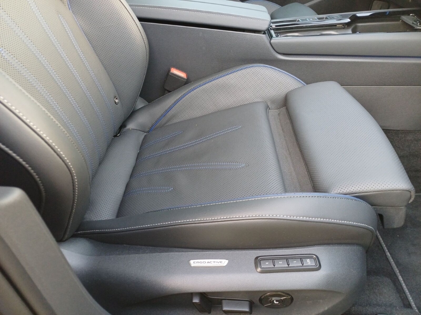 Volkswagen Passat – Bild 15