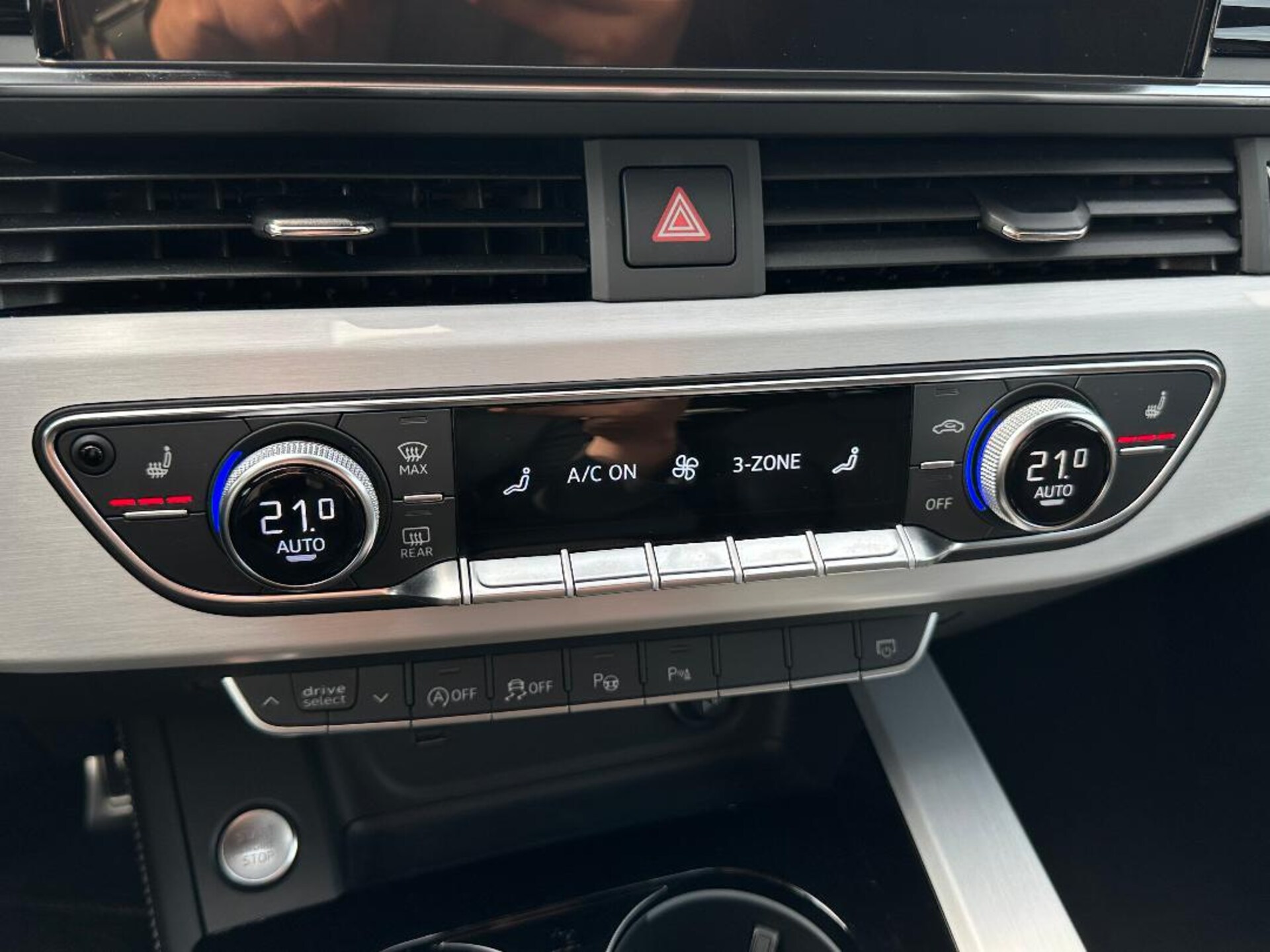 Audi A4 Avant S line