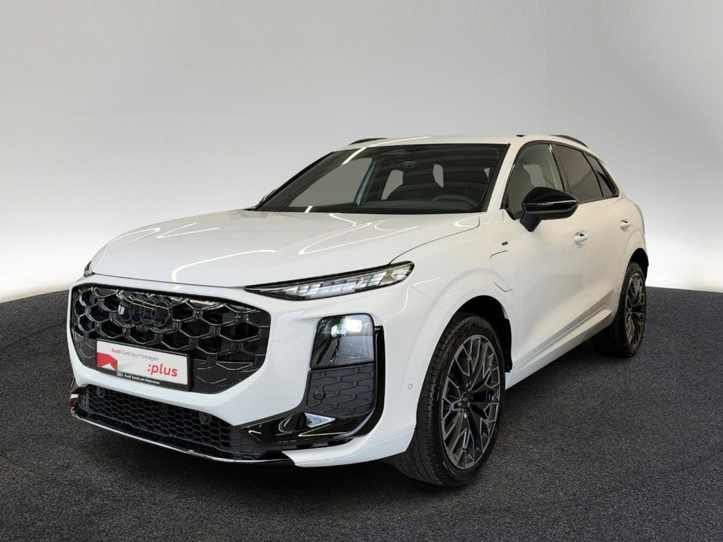 Bild über Audi Q3 SUV e-hybrid e-hybrid 200 kW S tronic - für weitere Informationen kontaktieren Sie den Audi Partner