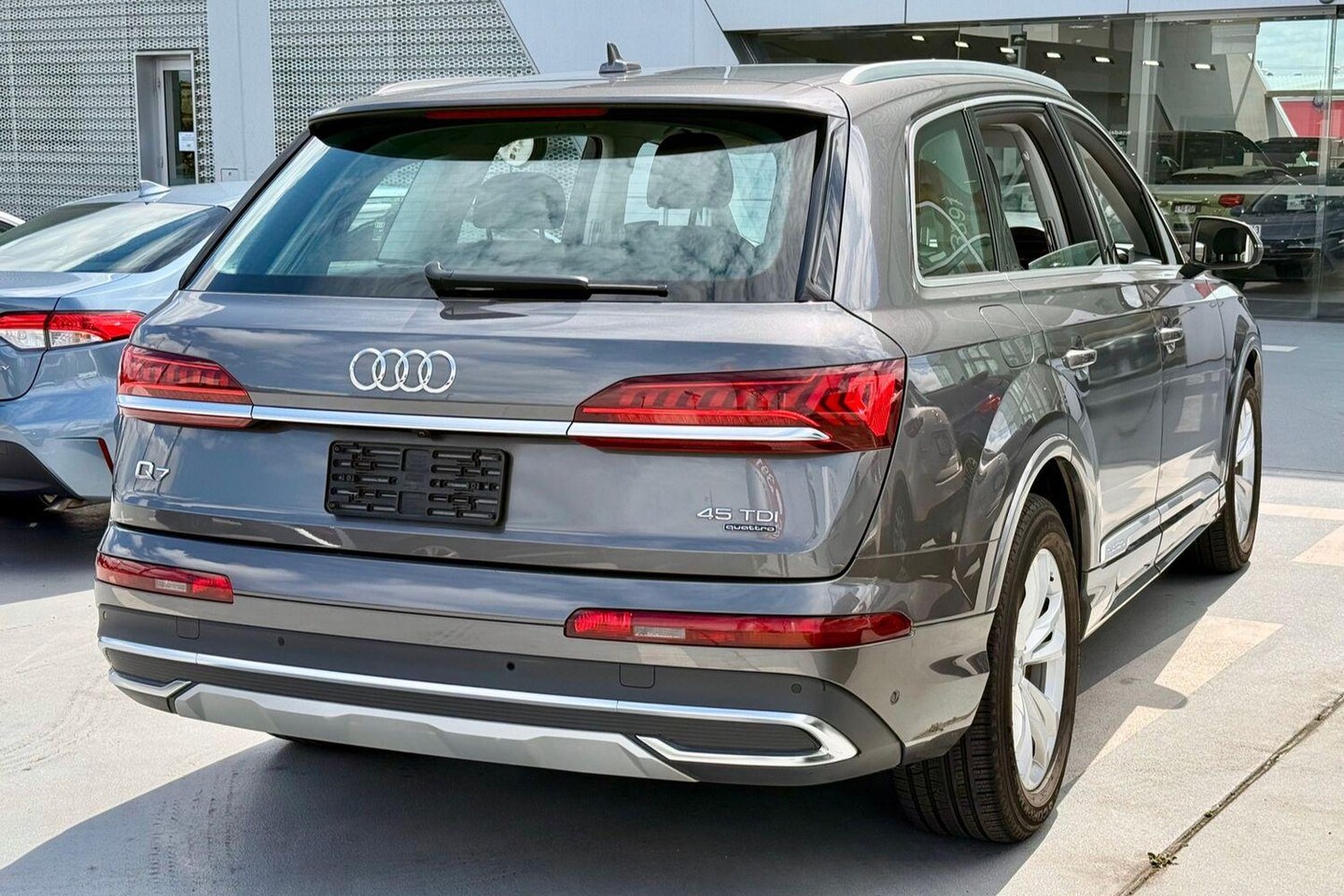 Image about Audi Q7 45 TDI quattro tiptronic