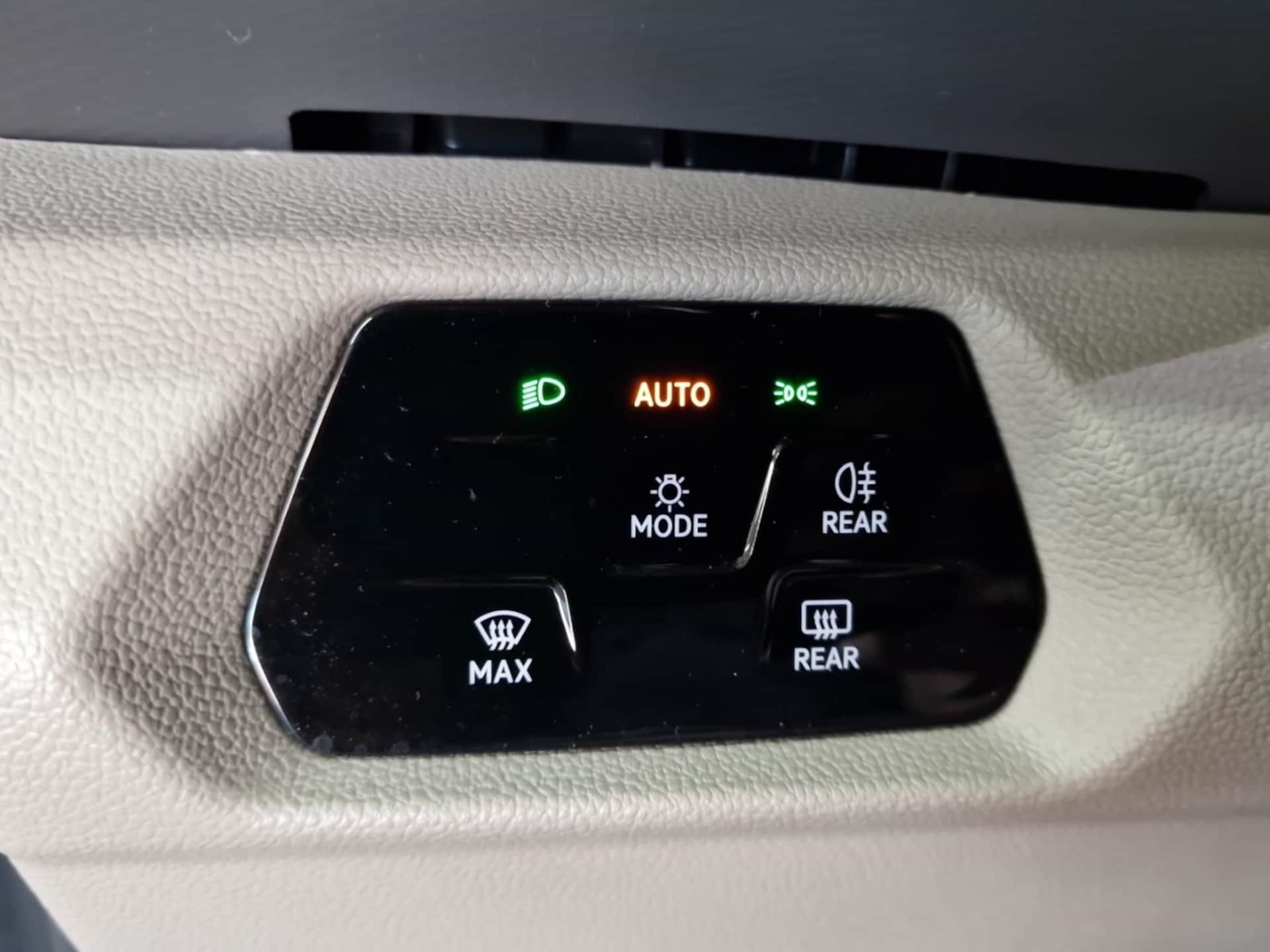 Volkswagen Multivan Basis-Modell
