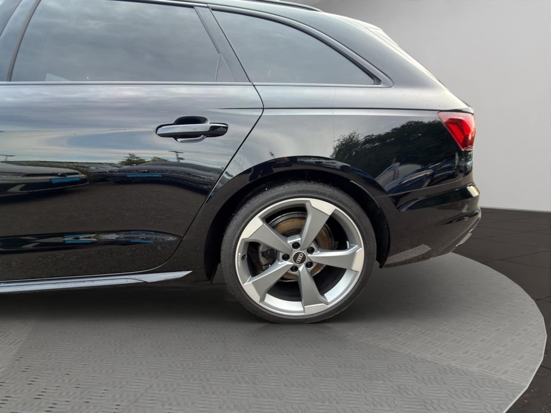 Audi A4 Avant Advanced