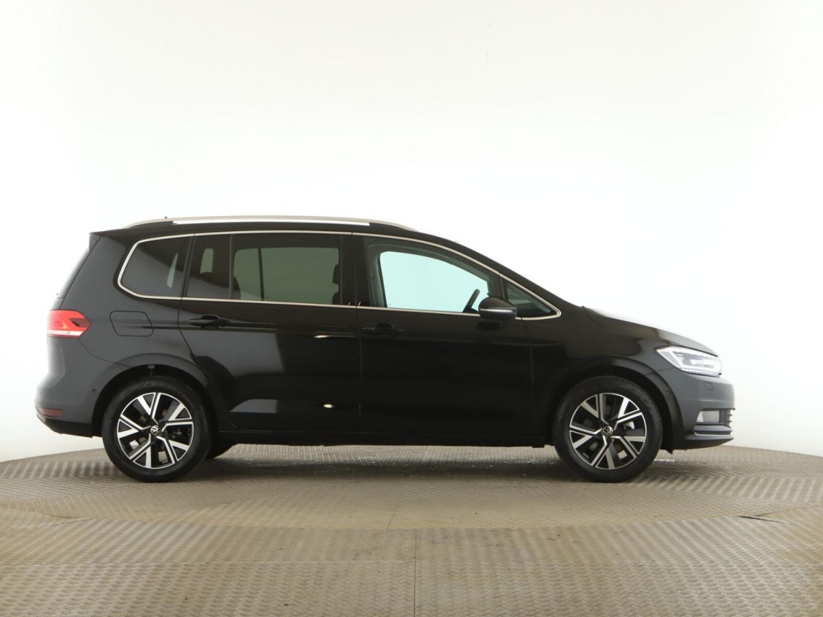 Volkswagen Touran – Bild 8