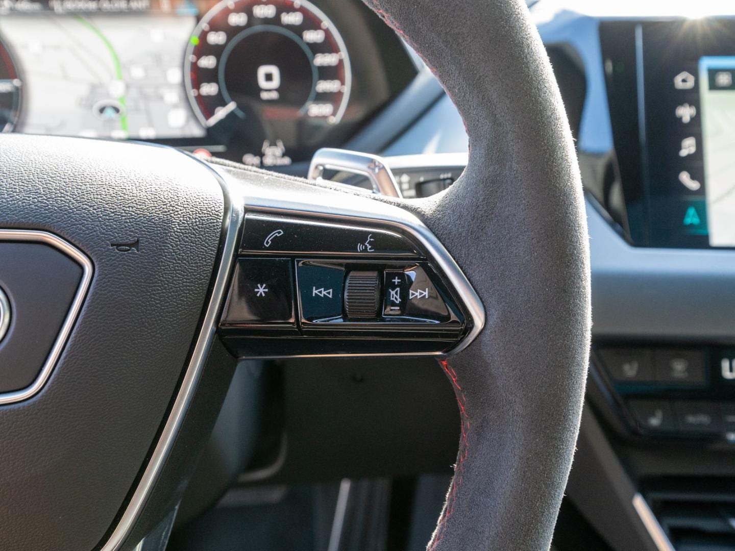 Bild über Audi RS e-tron GT e-tron quattro - für weitere Informationen kontaktieren Sie den Audi Partner
