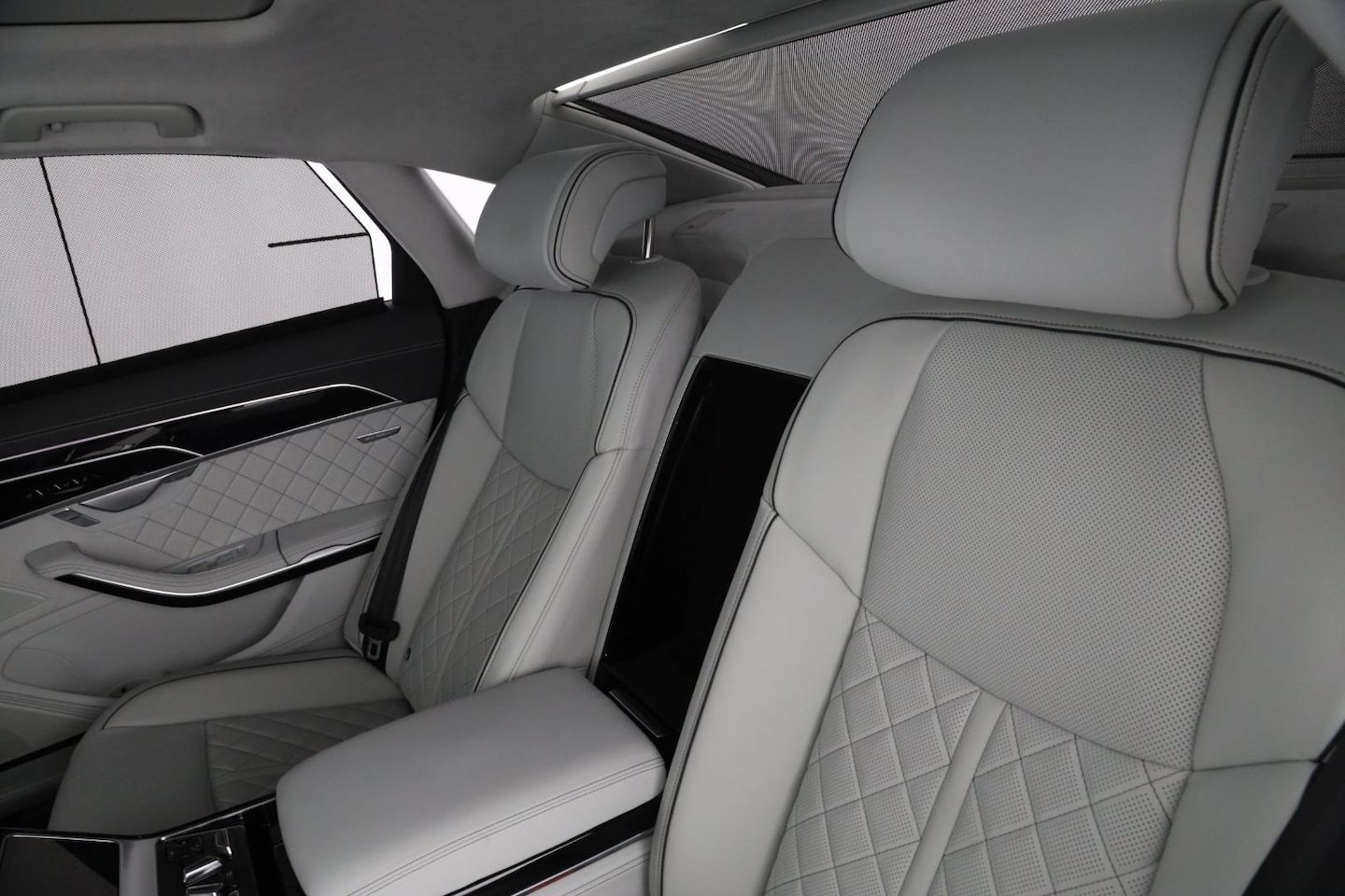 Bild über Audi A8 L TFSI e 60 TFSI e quattro 340 kW tiptronic - für weitere Informationen kontaktieren Sie den Audi Partner