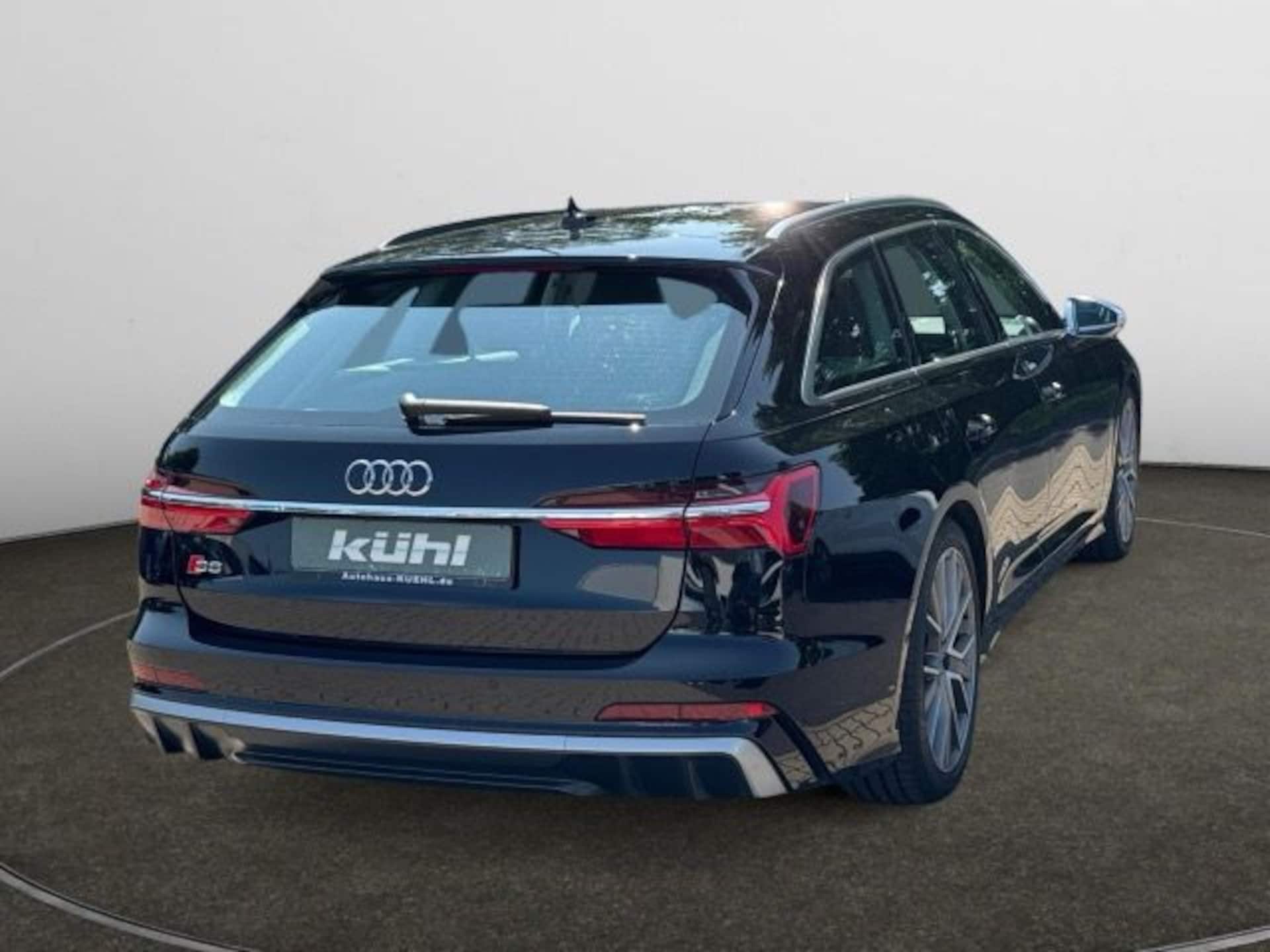 Audi S6 Avant