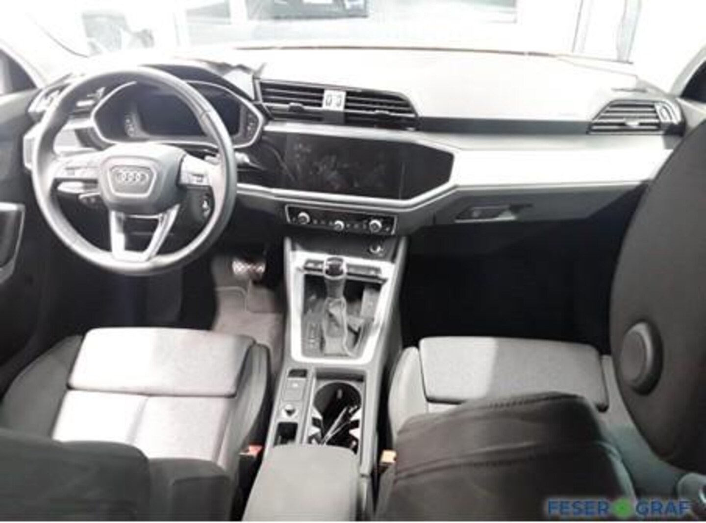 Bild über Audi Q3 Sportback S line 35 TDI S tronic - für weitere Informationen kontaktieren Sie den Audi Partner
