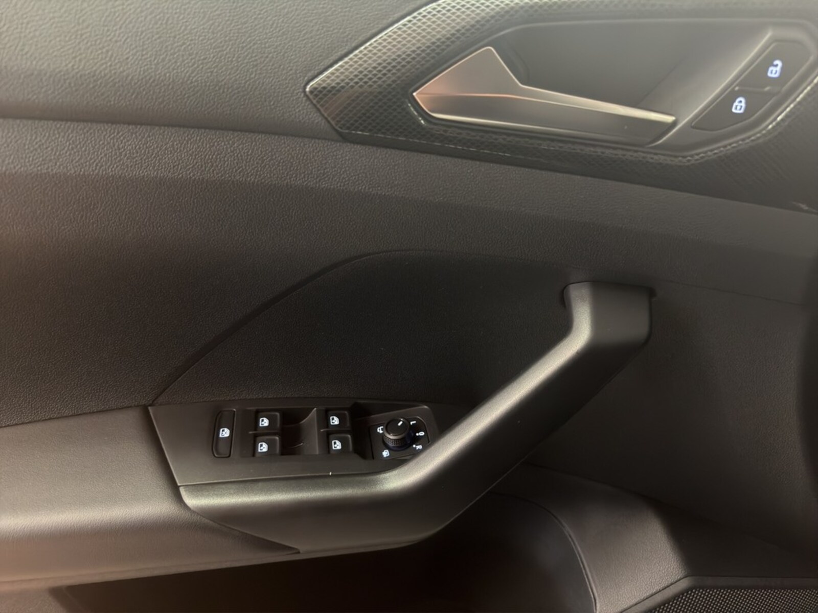 Volkswagen T-Cross – Bild 10