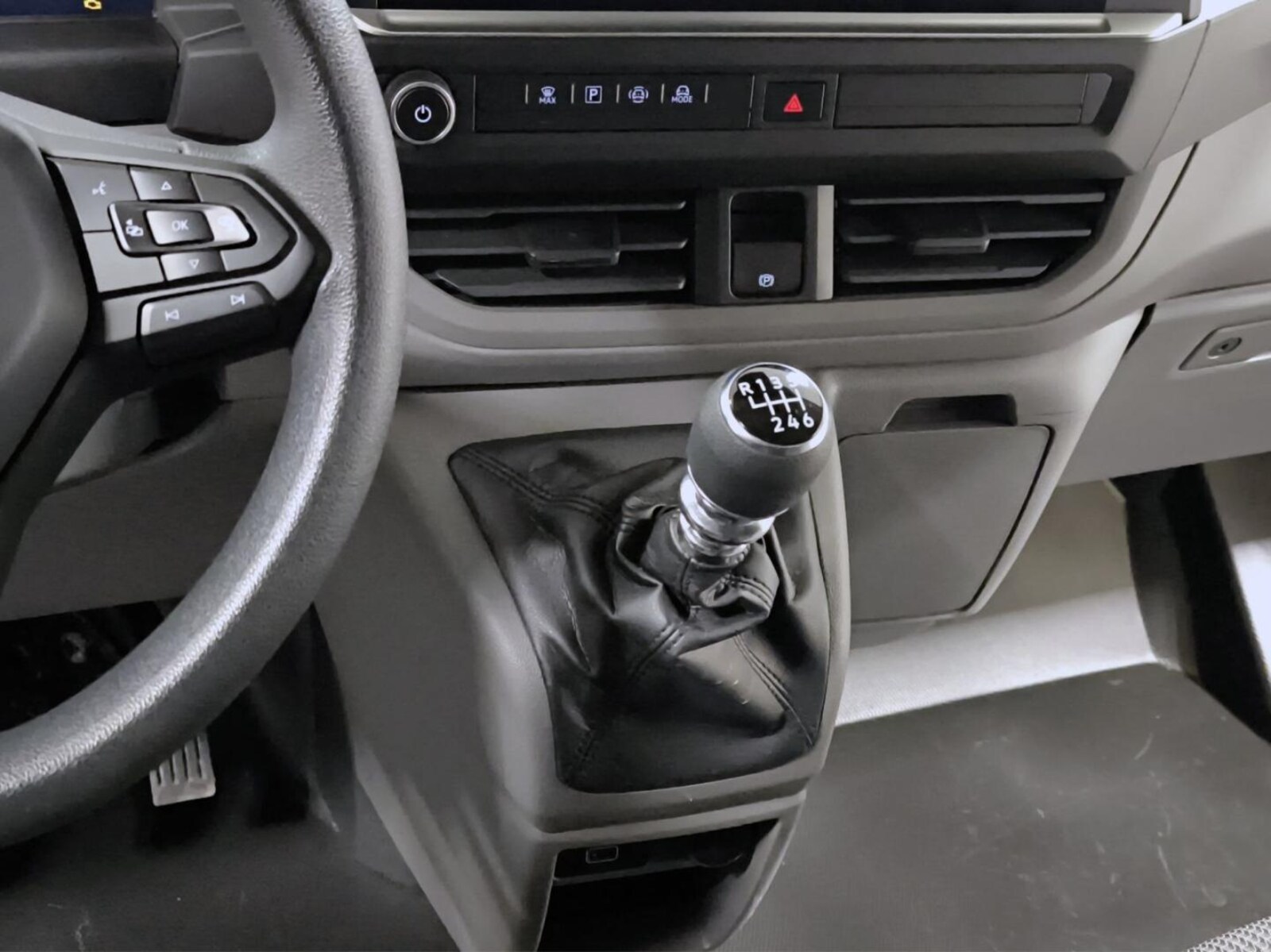 Volkswagen Transporter Kasten langer Radstand – Bild 17