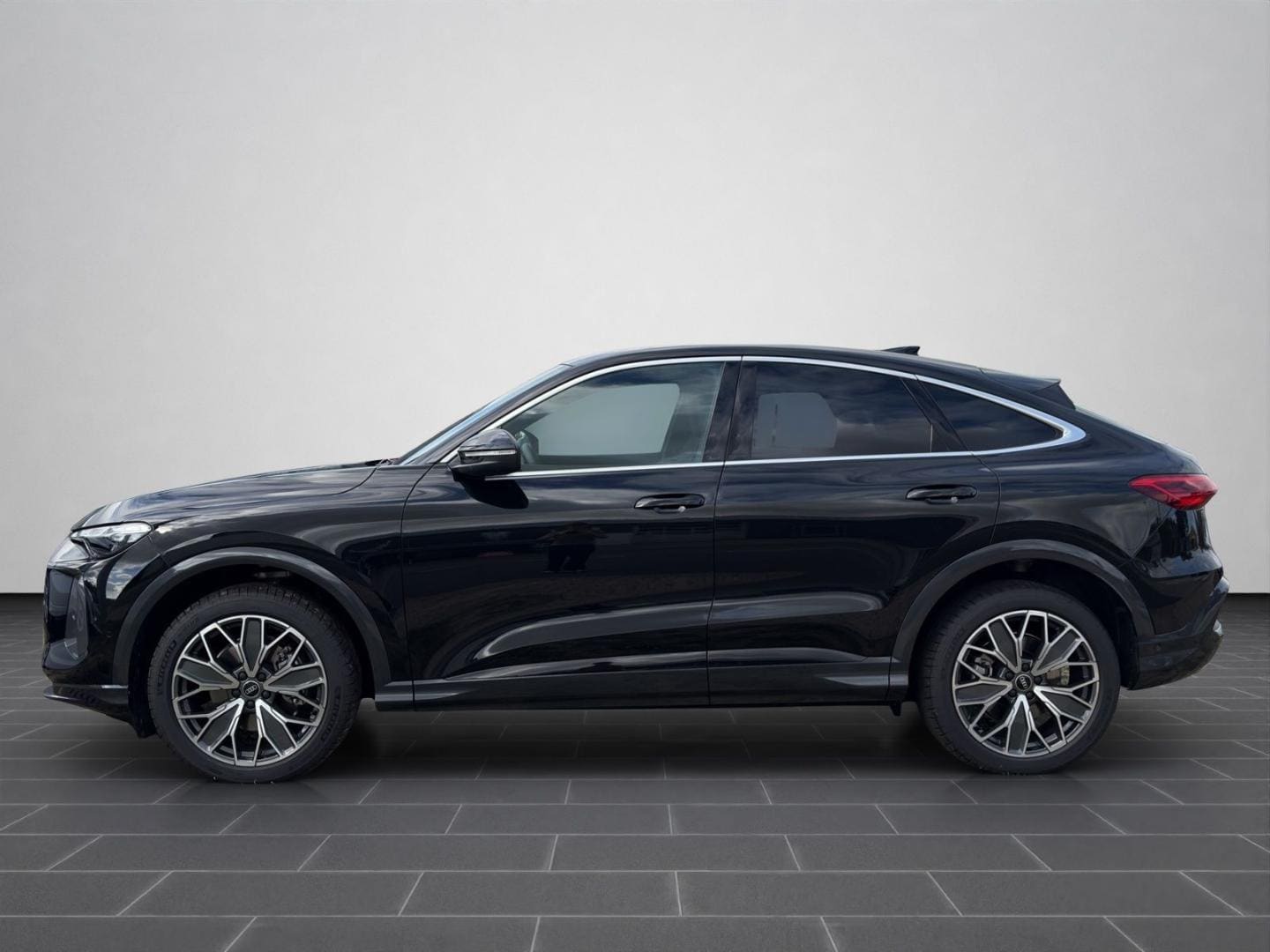 Bild über Audi Q5 Sportback TFSI 150 kW S tronic - für weitere Informationen kontaktieren Sie den Audi Partner