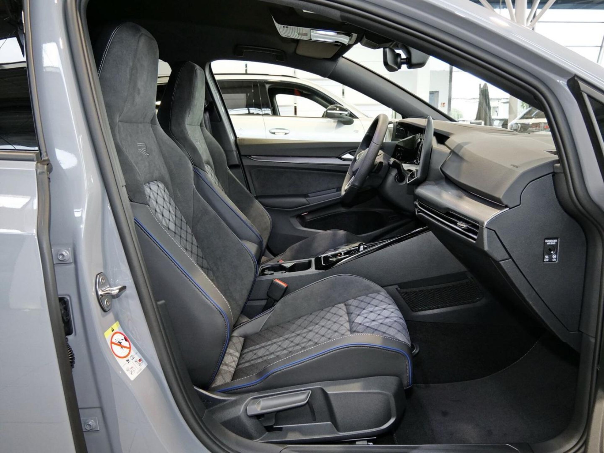 Volkswagen Golf Variant R-Line